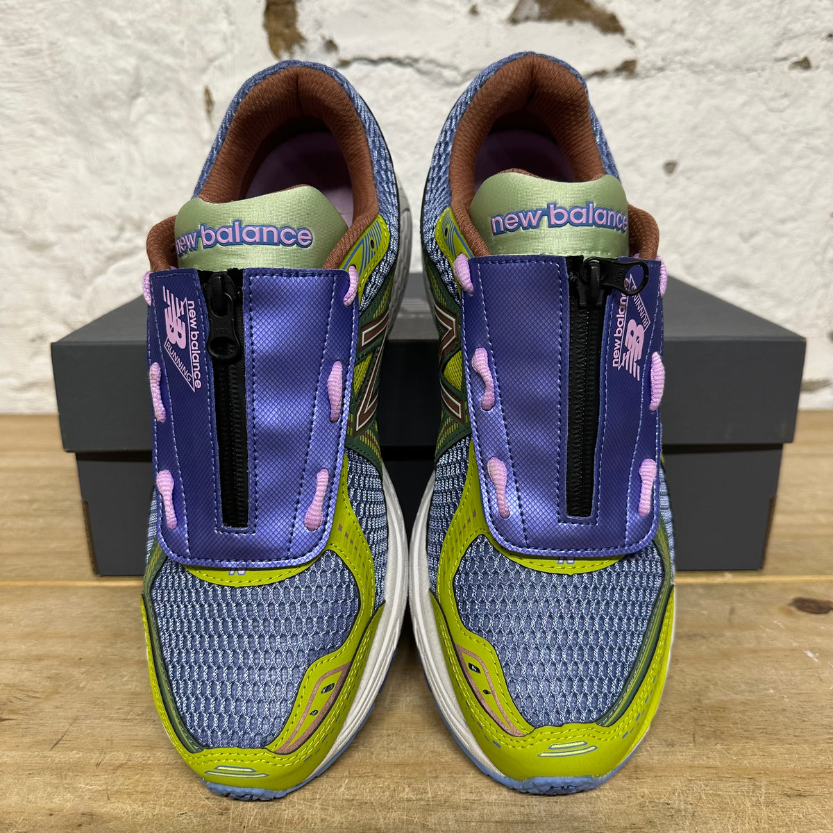 New Balance 860V2 Up There 2000's Tropes Sz 10.5