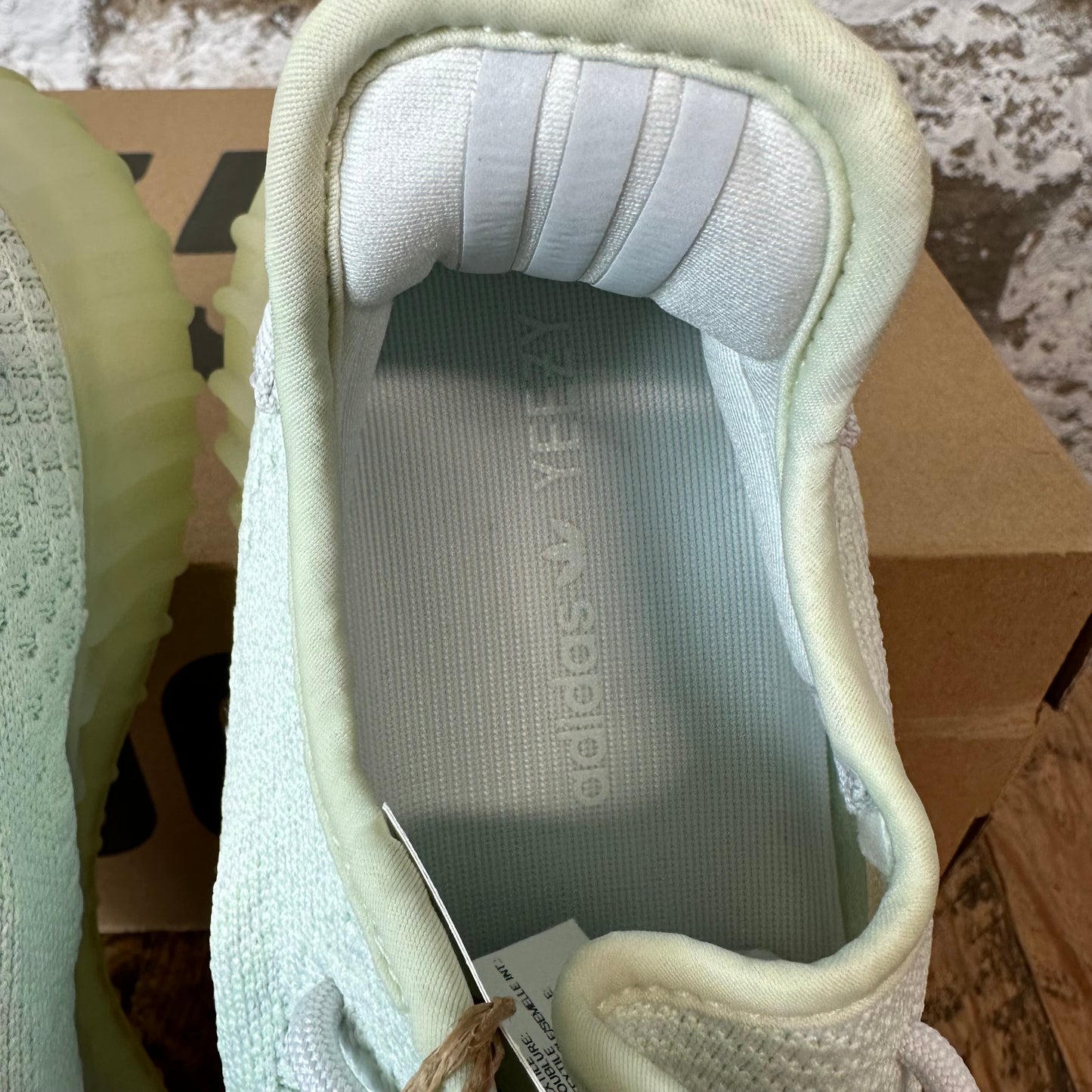 Yeezy 350 Hyperspace Sz 10.5 DS