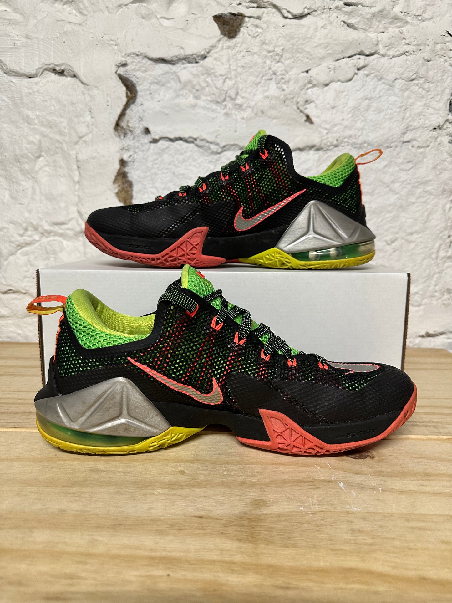 Nike LeBron 12 Low Remix Sz 9.5