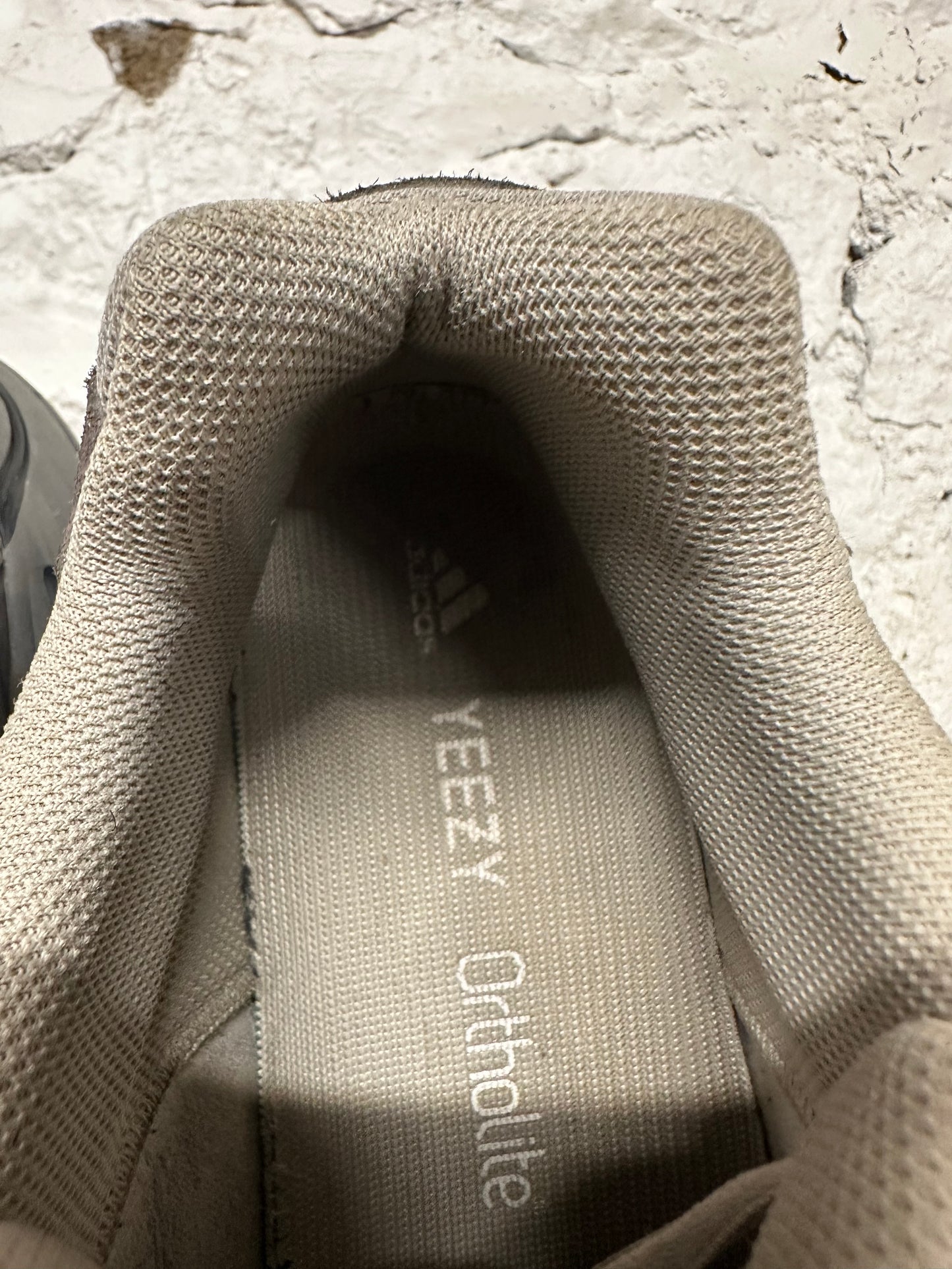 Yeezy 700 Tephra Sz 8.5