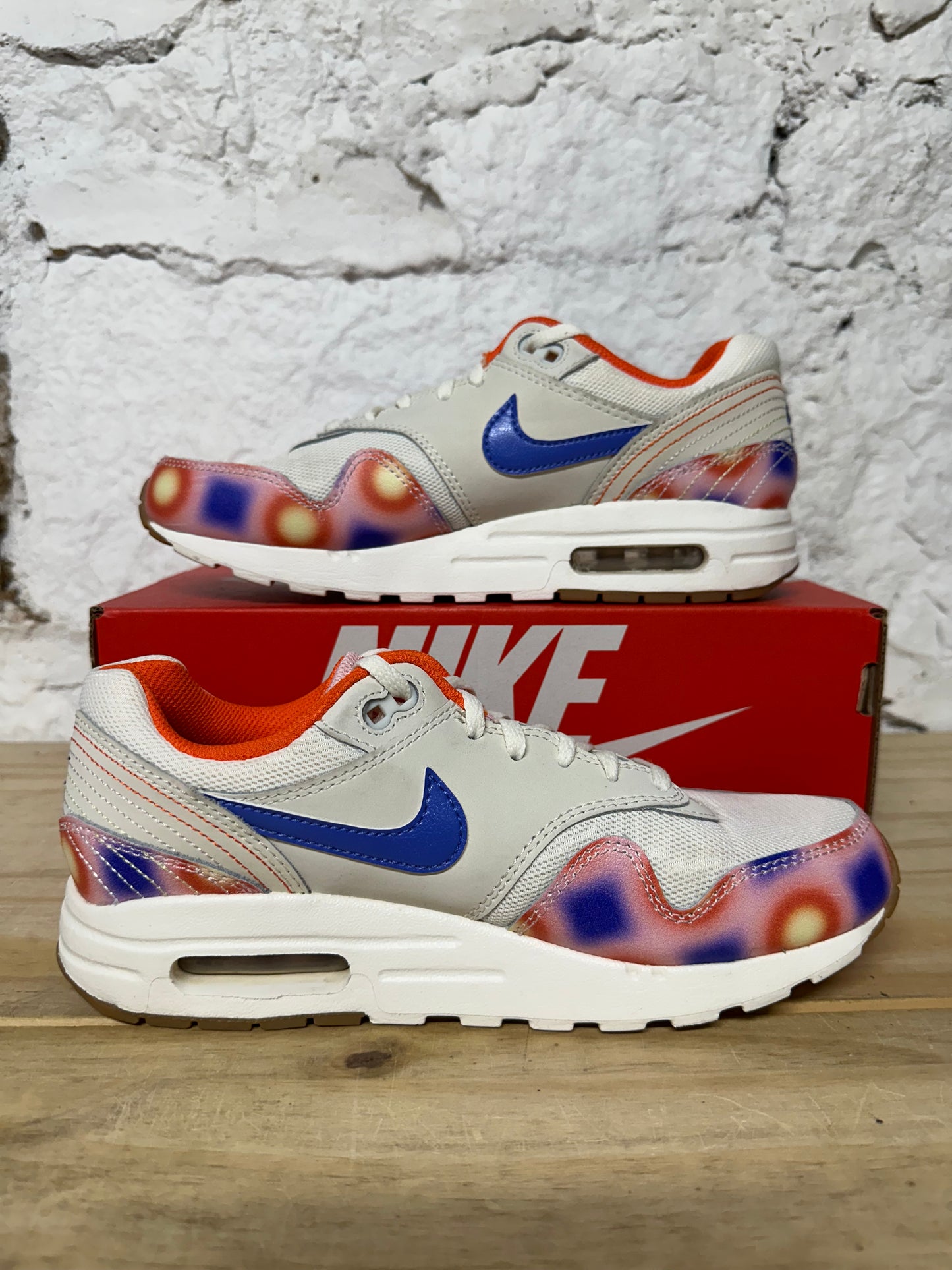 Nike Air Max 1 Everything You Need Sz 7Y