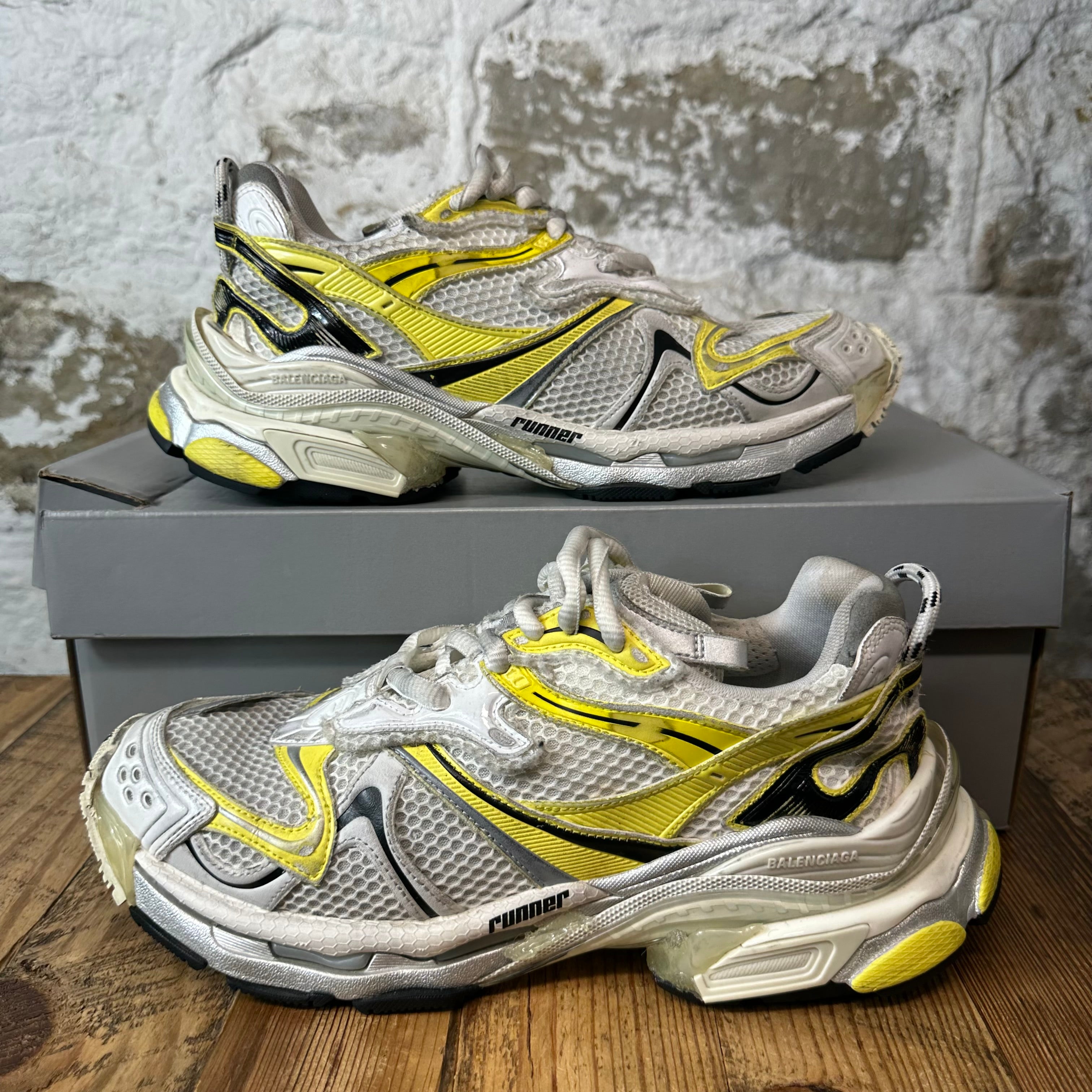 Balenciaga Runner 2 Yellow White Black Sneaker Sz 10 (43)