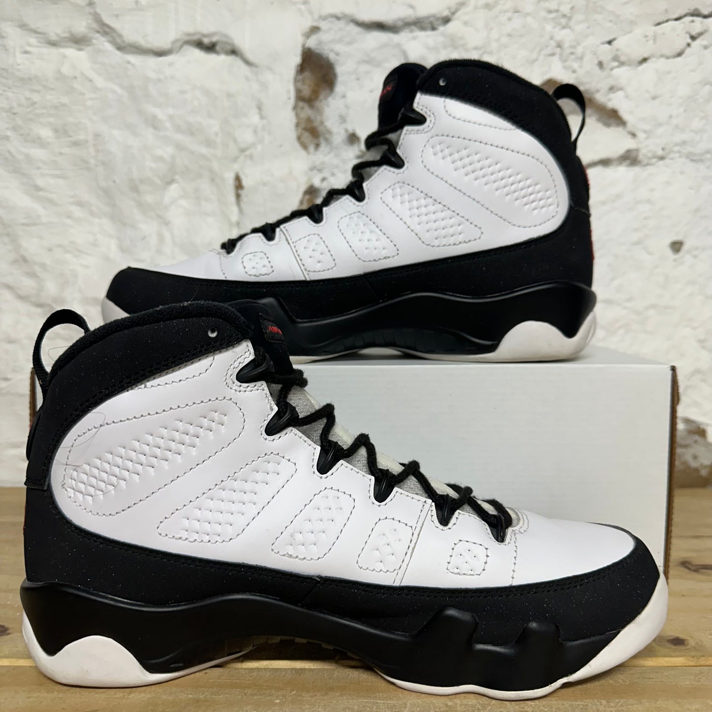 Air Jordan 9 Space Jam Sz 9