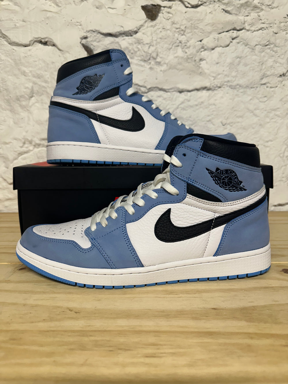 Air Jordan 1 High University Blue Sz 13
