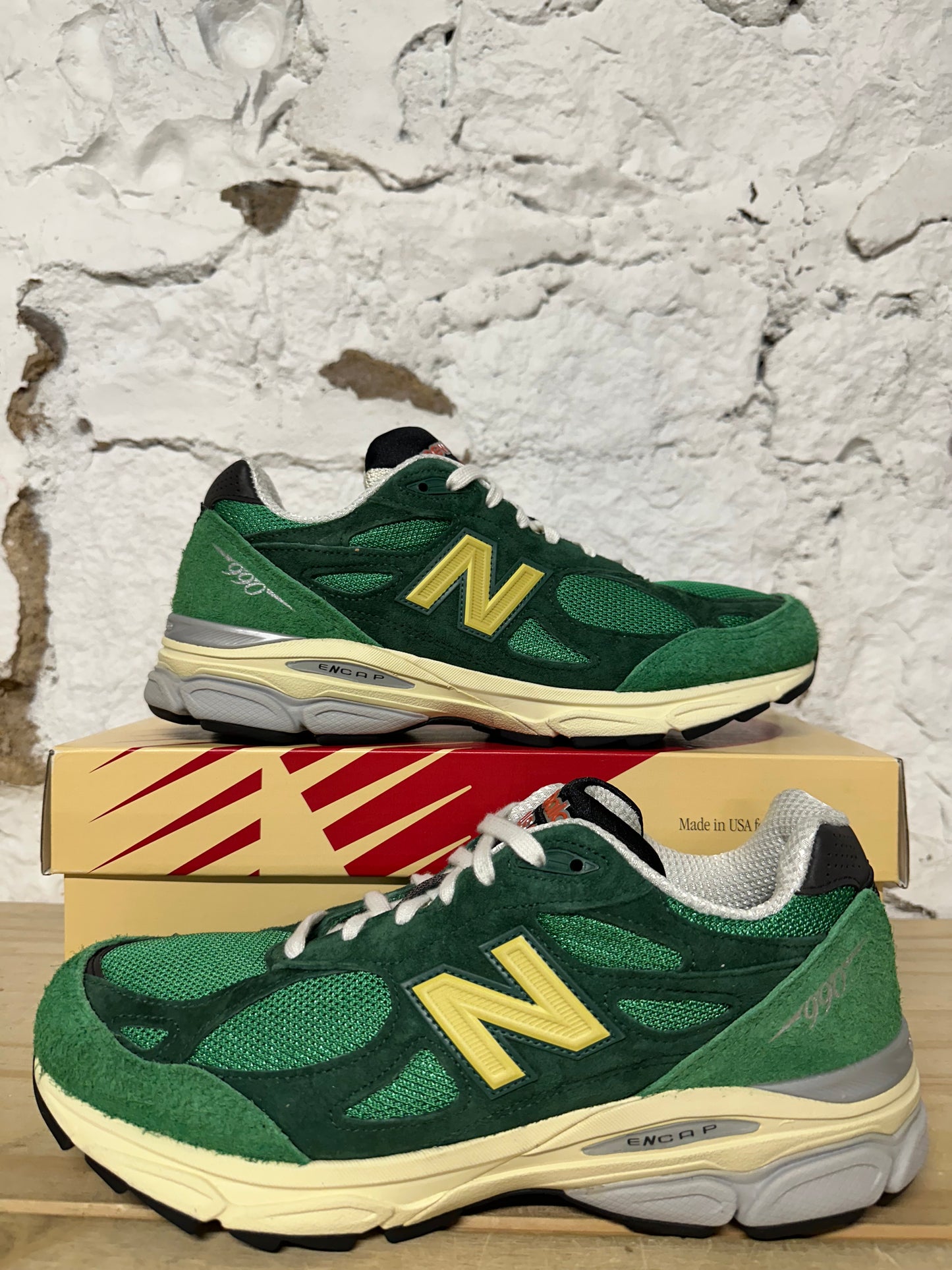 New Balance 990v3 Varsity Green Gold Sz 9