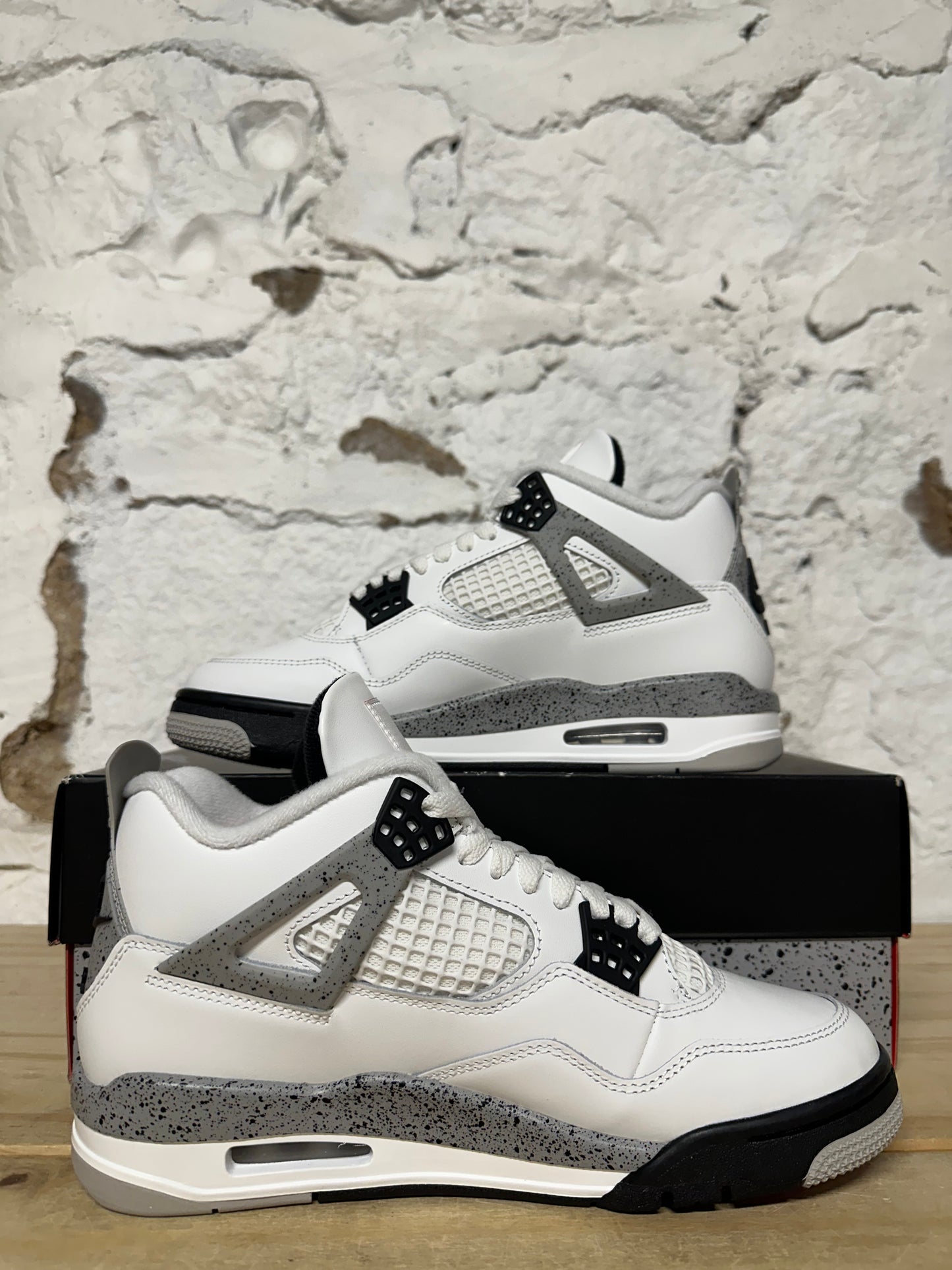 Air Jordan 4 White Cement (2025) Sz 7 DS