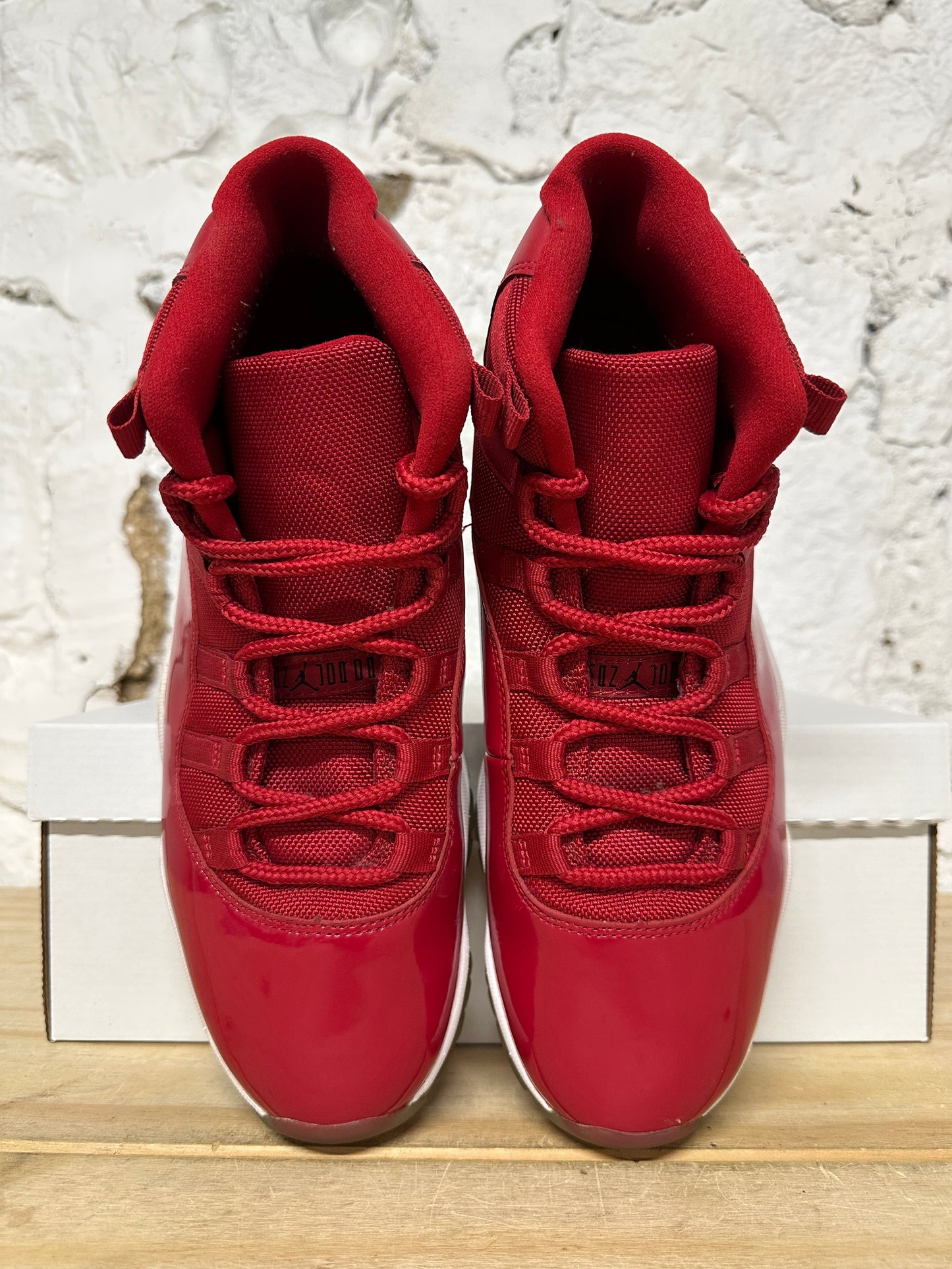 Air Jordan 11 High Win Like 96 Sz 10