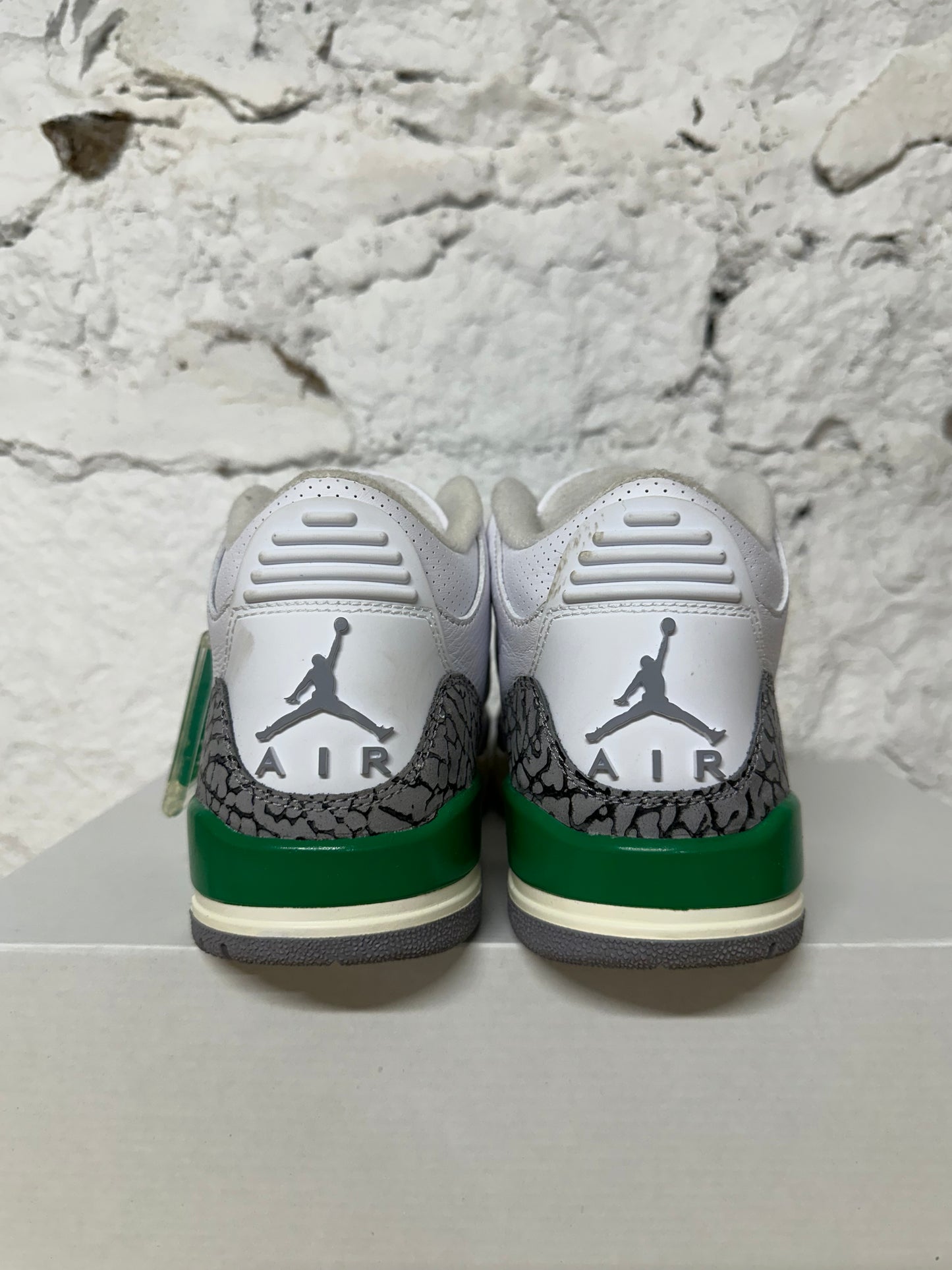 Air Jordan 3 Lucky Green Sz 6.5 (8W)