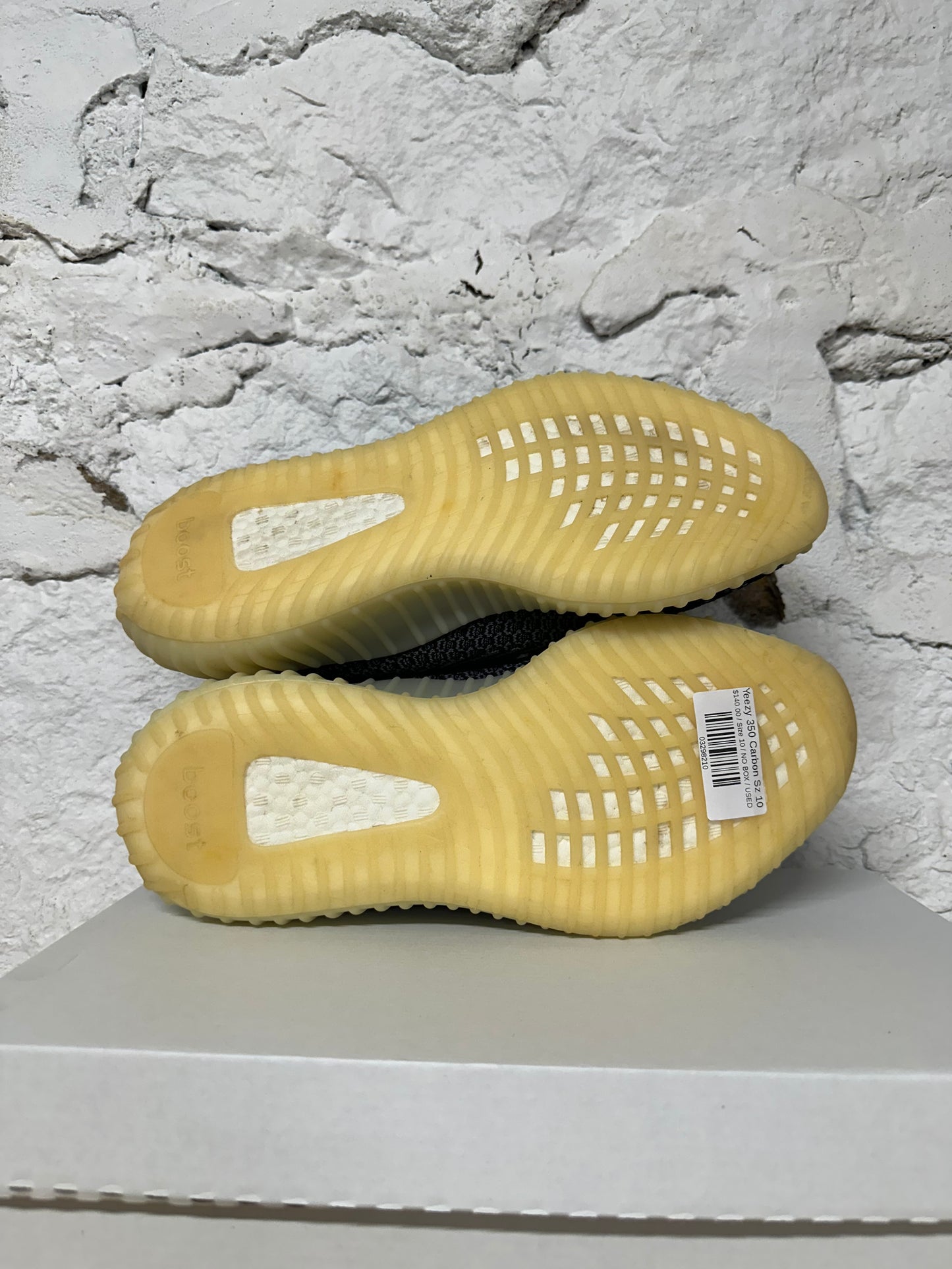 Yeezy 350 V2 Carbon Sz 10