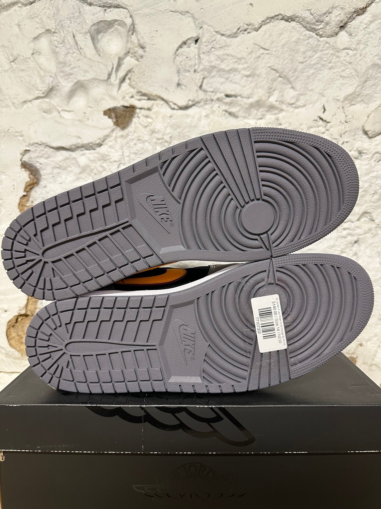 Air Jordan 1 Low Black Vivid Orange Sz 14 DS