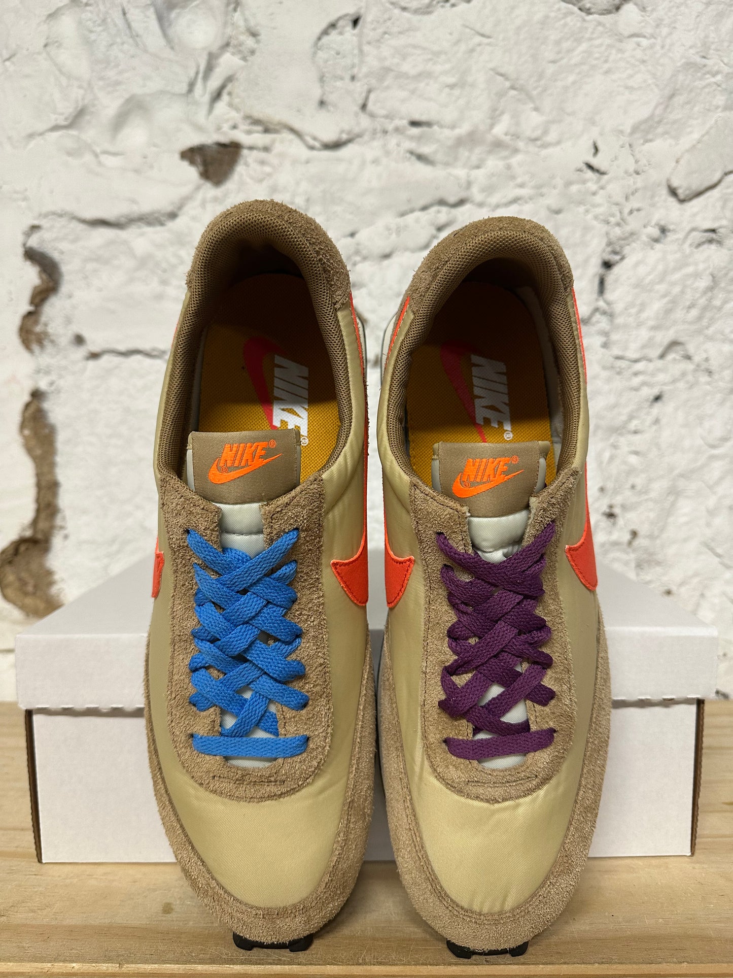 Nike Daybreak Vegas Gold Sz 12