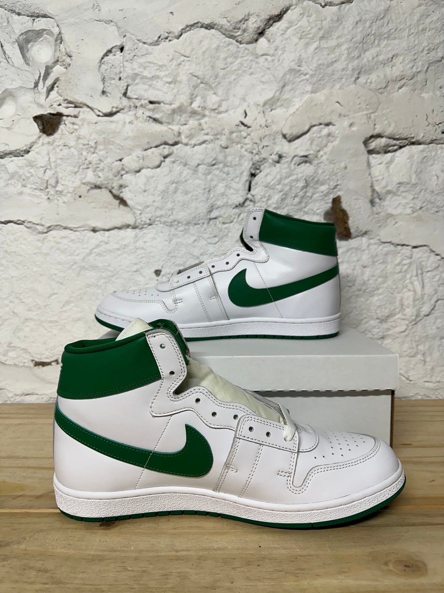 Air Jordan Air Ship White Green Sz 14 DS