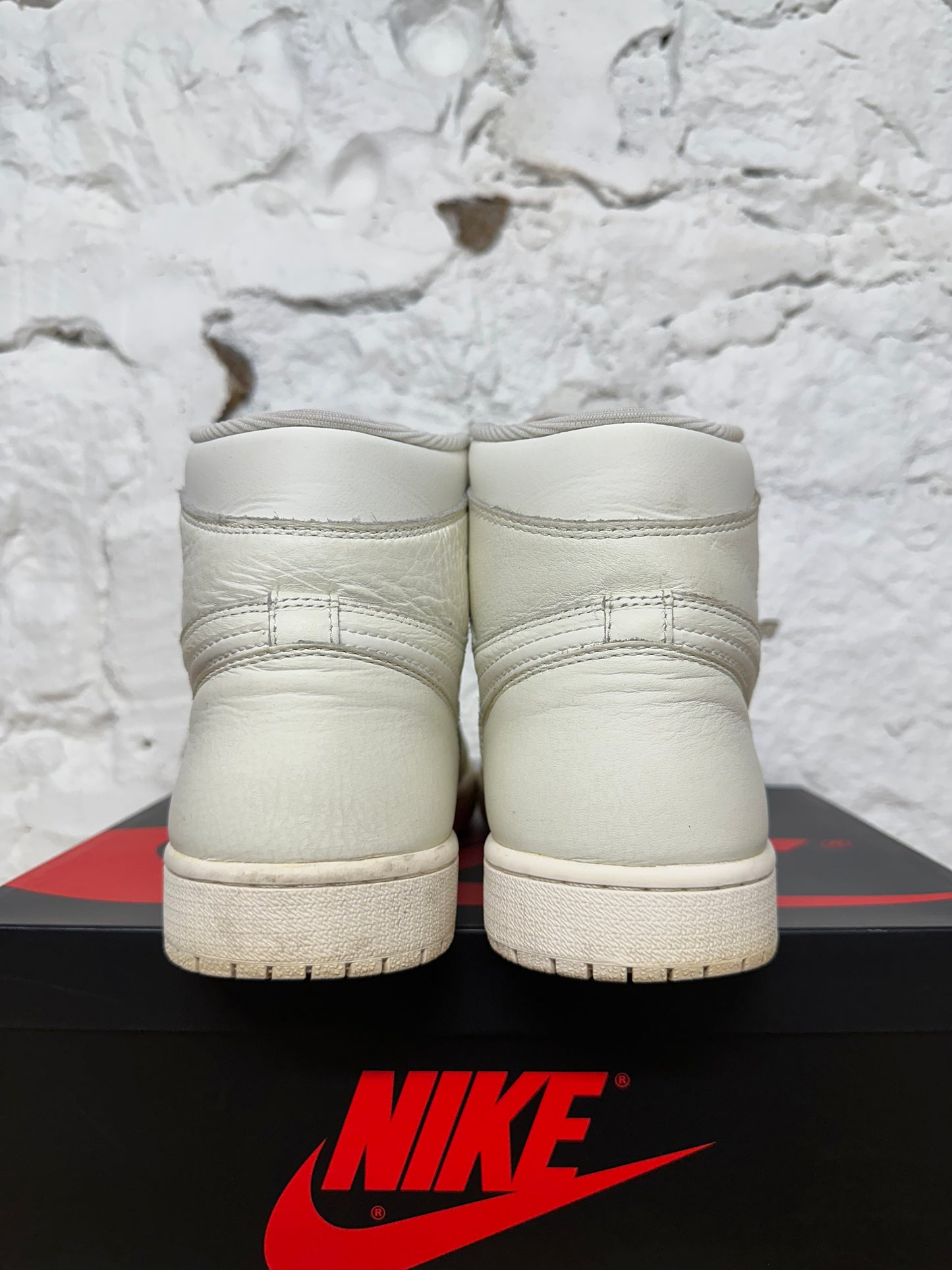 Air Jordan 1 High Sail Sz 11