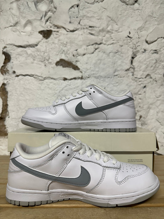 Nike SB Dunk Low Supreme 94 White Metallic Silver Sz 8 DS