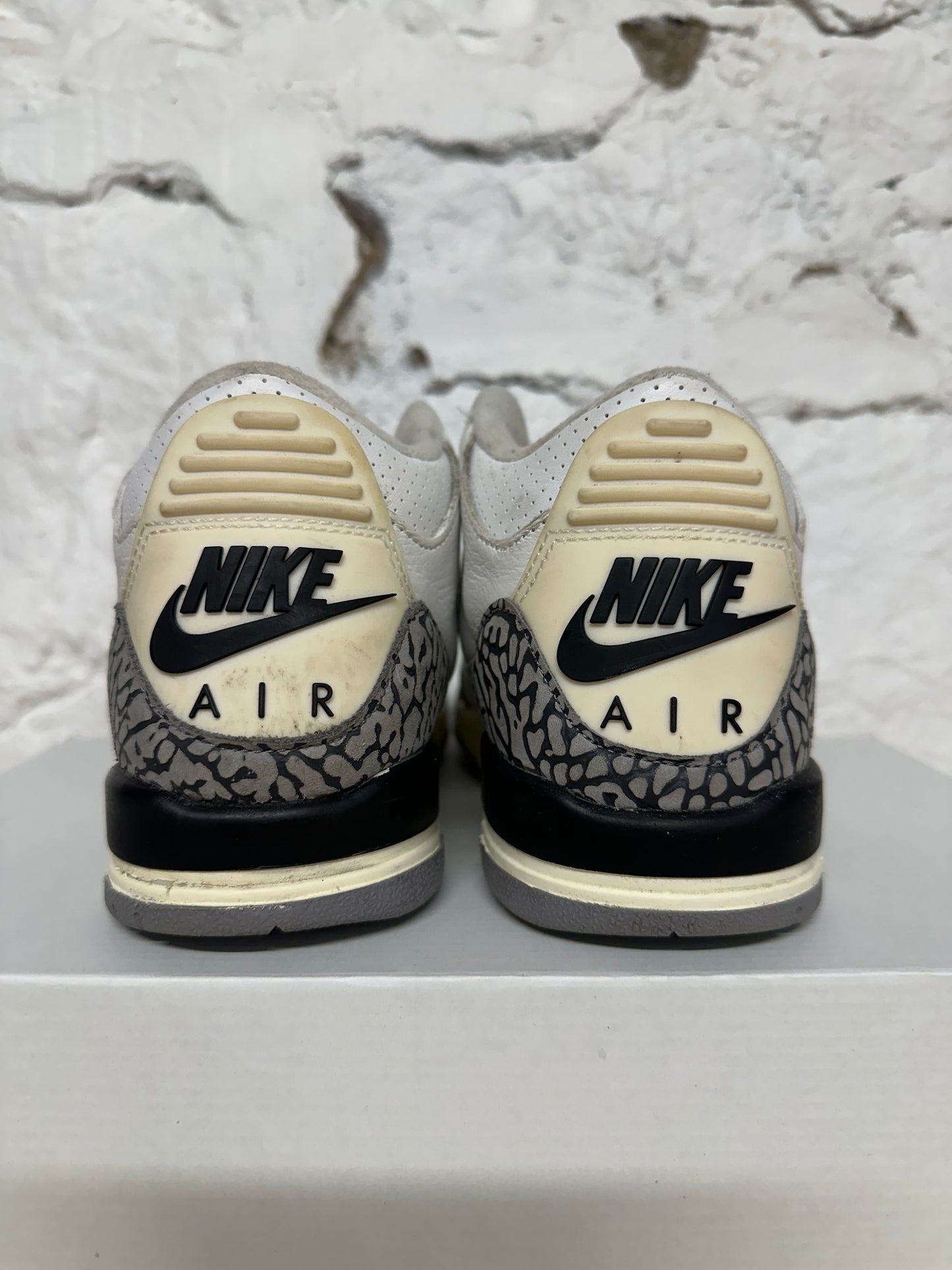 Air Jordan 3 White Cement Reimagined Sz 6Y