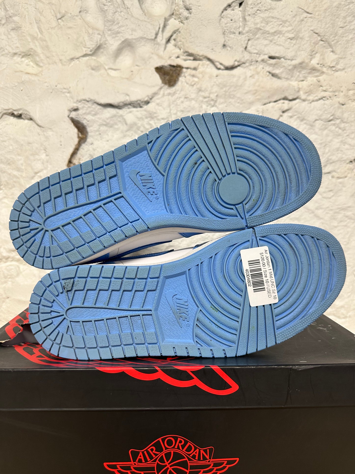 Air Jordan 1 Mid UNC Sz 10