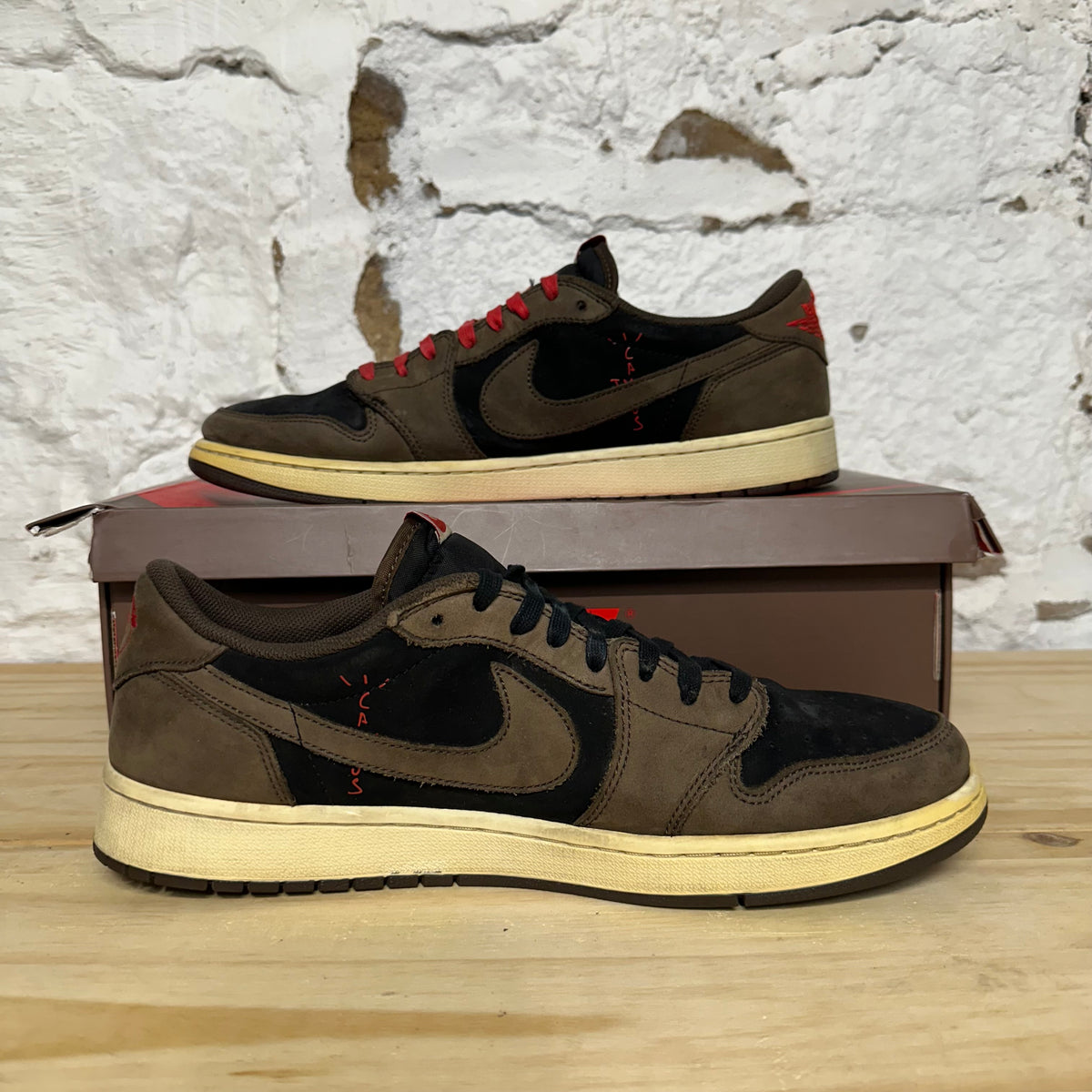 Air Jordan 1 Low Travis Scott Mocha Sz 13