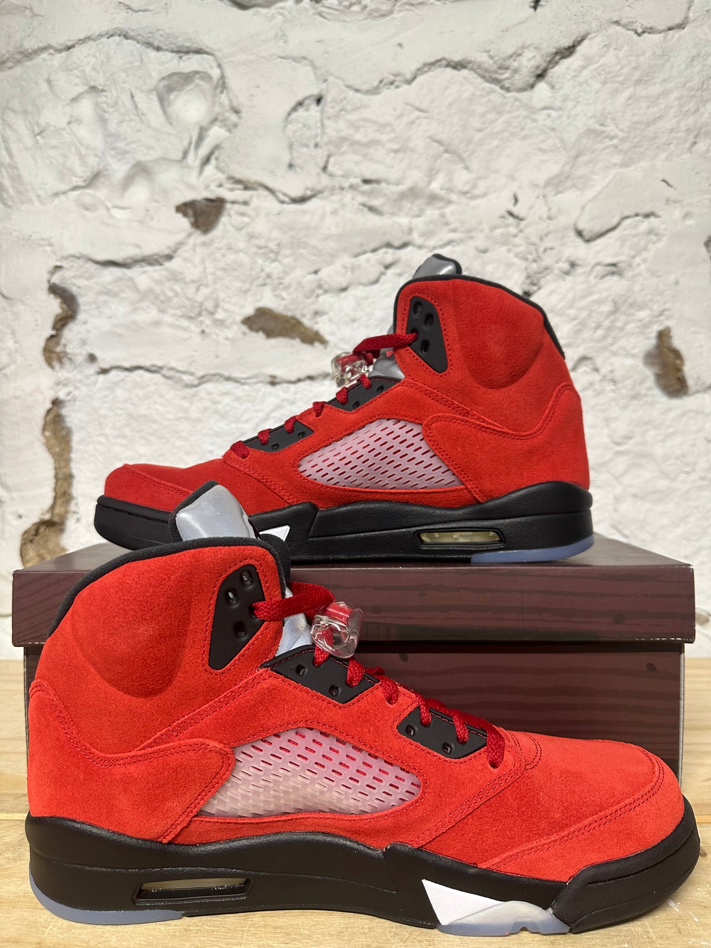 Air Jordan 5 Raging Bull Sz 12.5 DS