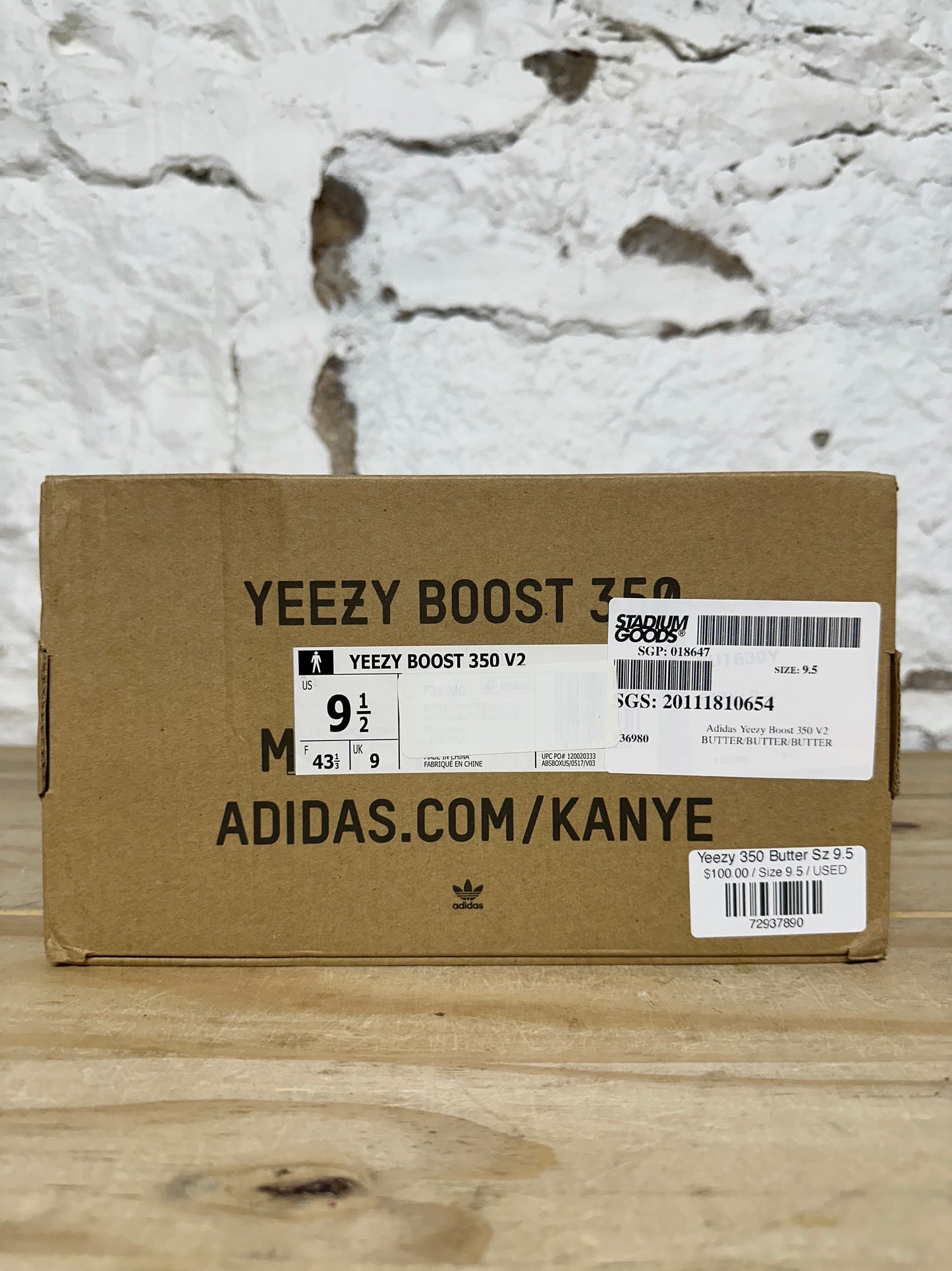 Yeezy 350 V2 Butter Sz 9.5