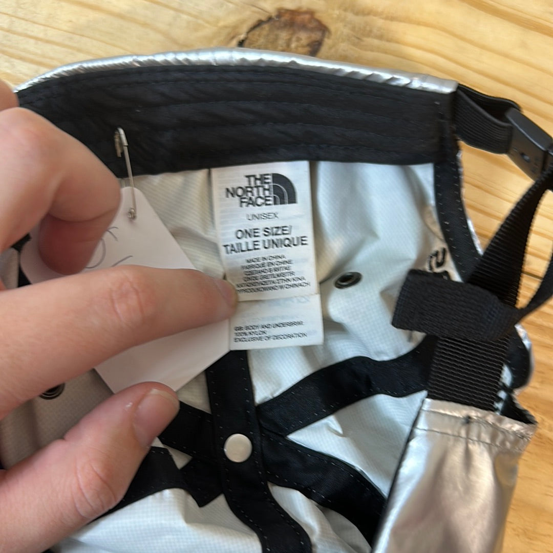 Supreme x North Face Reflective 6-Panel Silver Hat