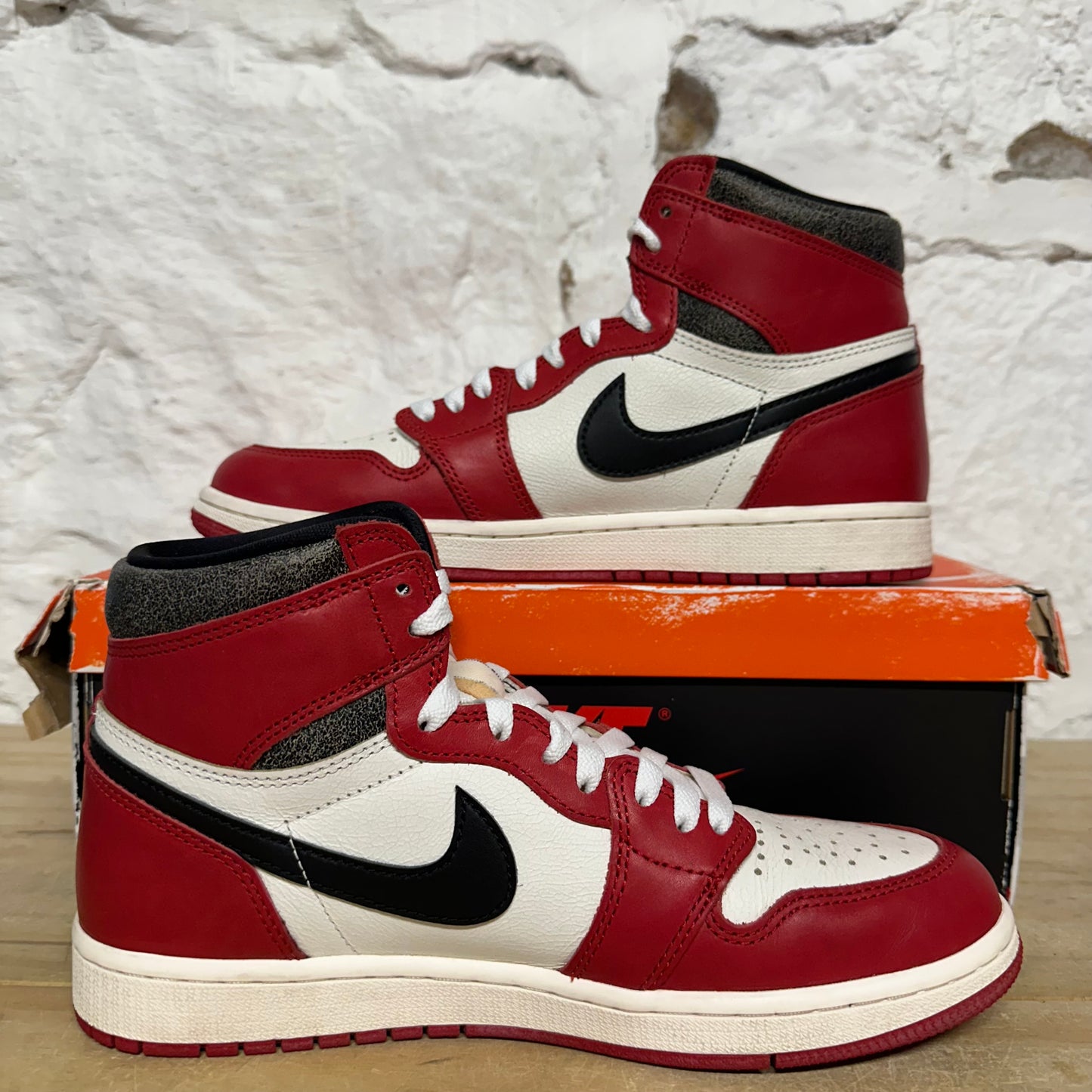 Air Jordan 1 High Chicago Lost and Found Sz 8.5