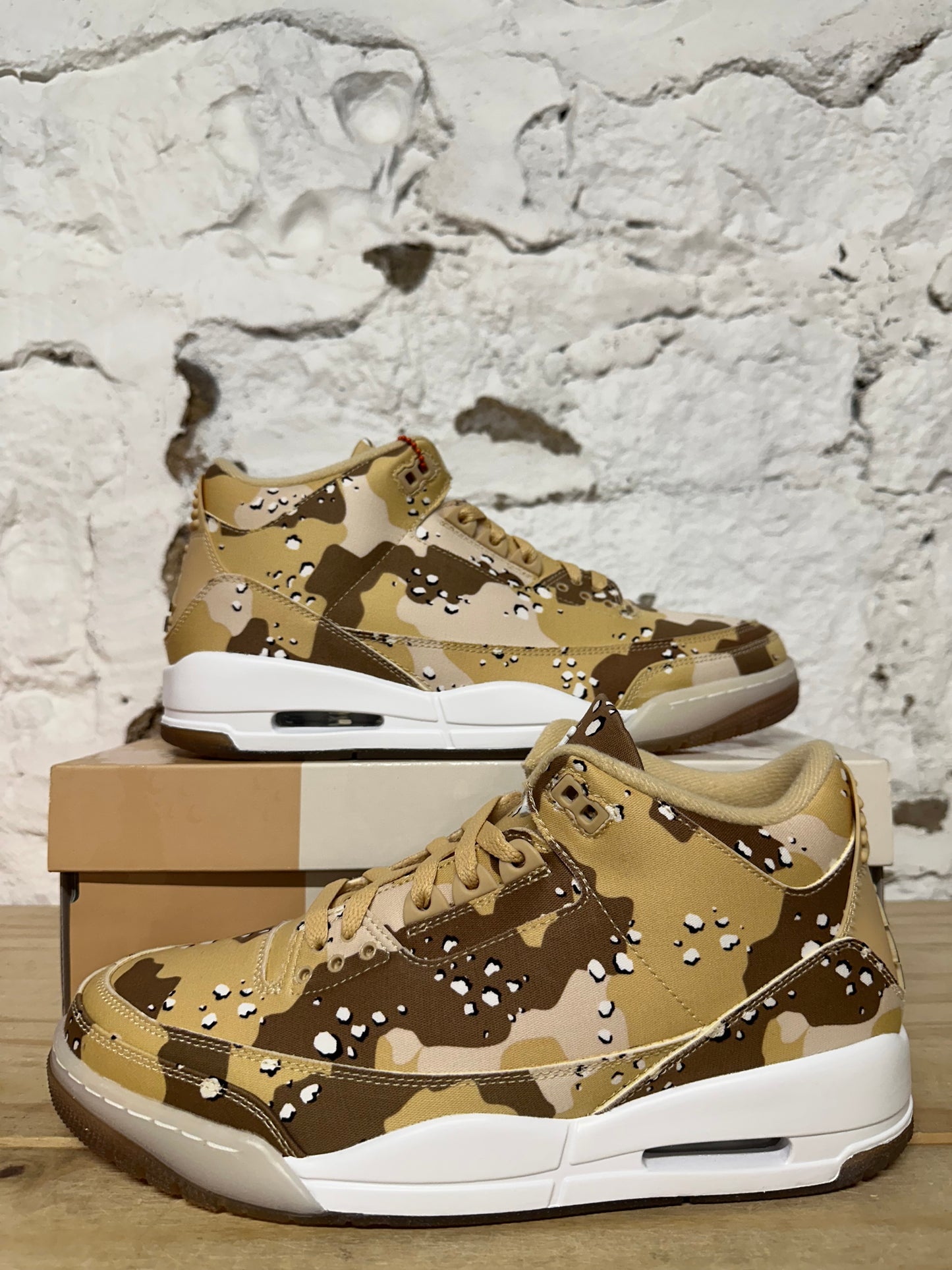 Air Jordan 3 WNBA Desert Camo Sz 10 (11.5W) DS