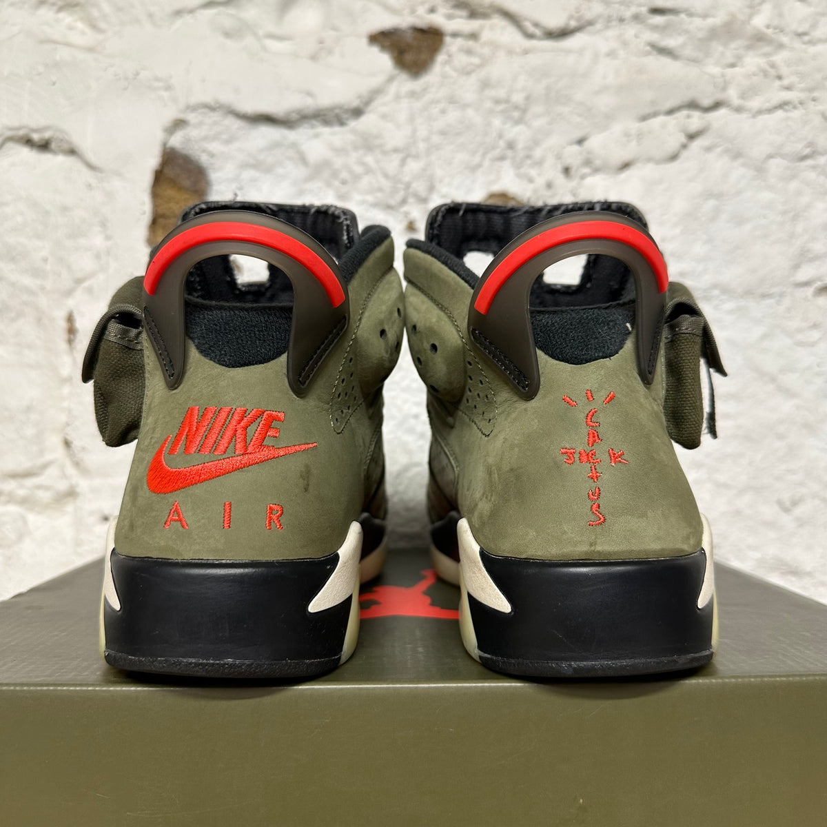 Air Jordan 6 Travis Scott Olive Sz 8