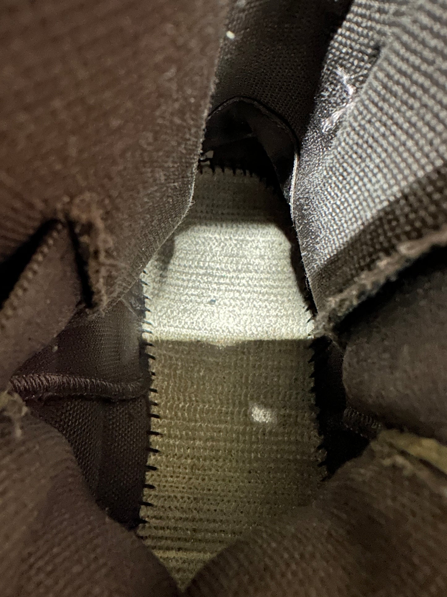 Yeezy DSRT Boot Oil Sz 8