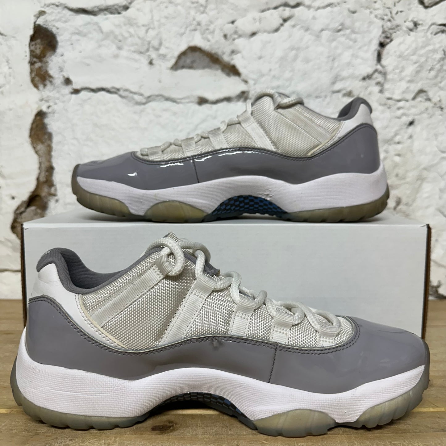 Air Jordan 11 Low Cement Grey Sz 9
