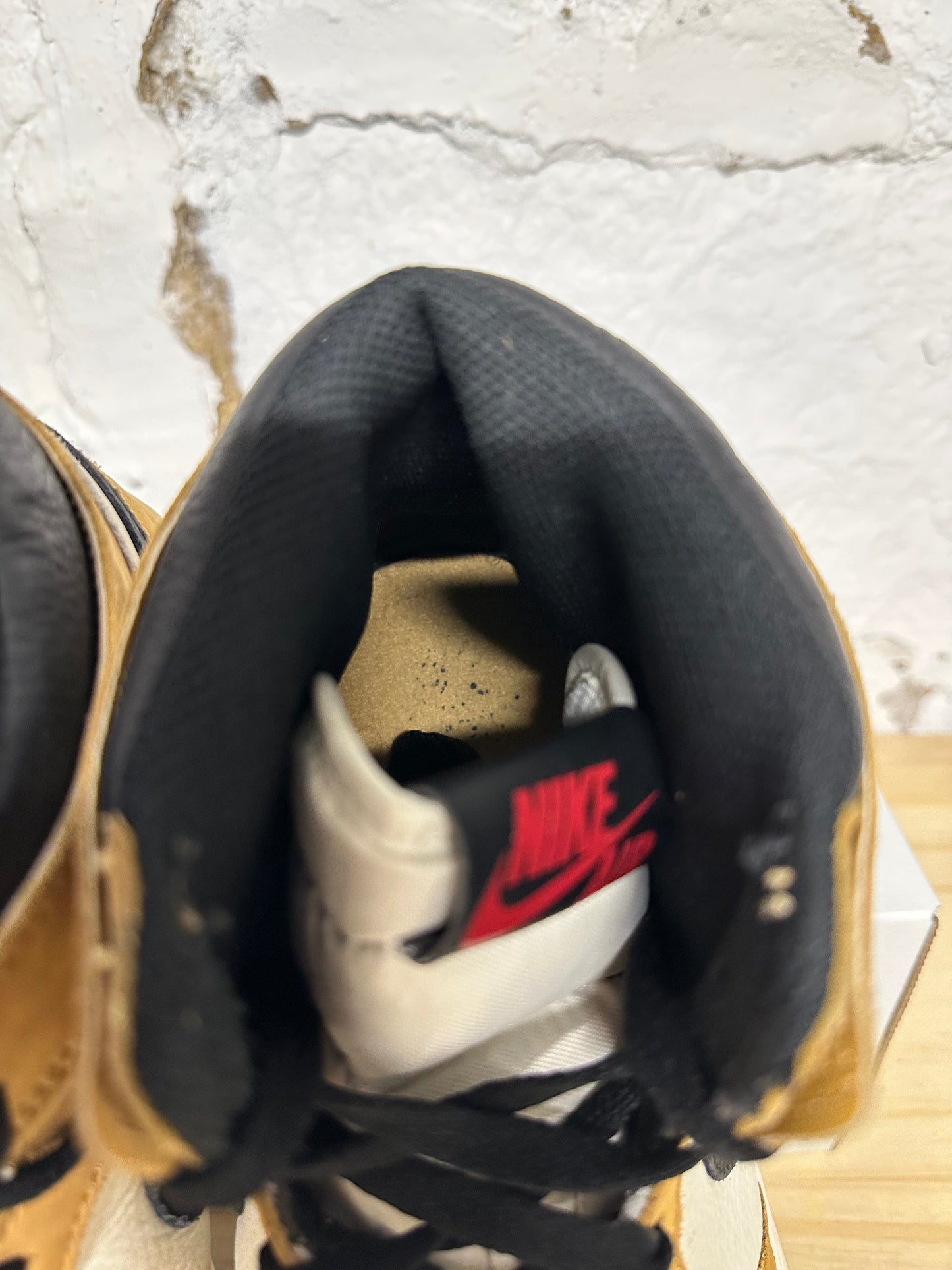 Air Jordan 1 High Rookie of the Year Sz 14