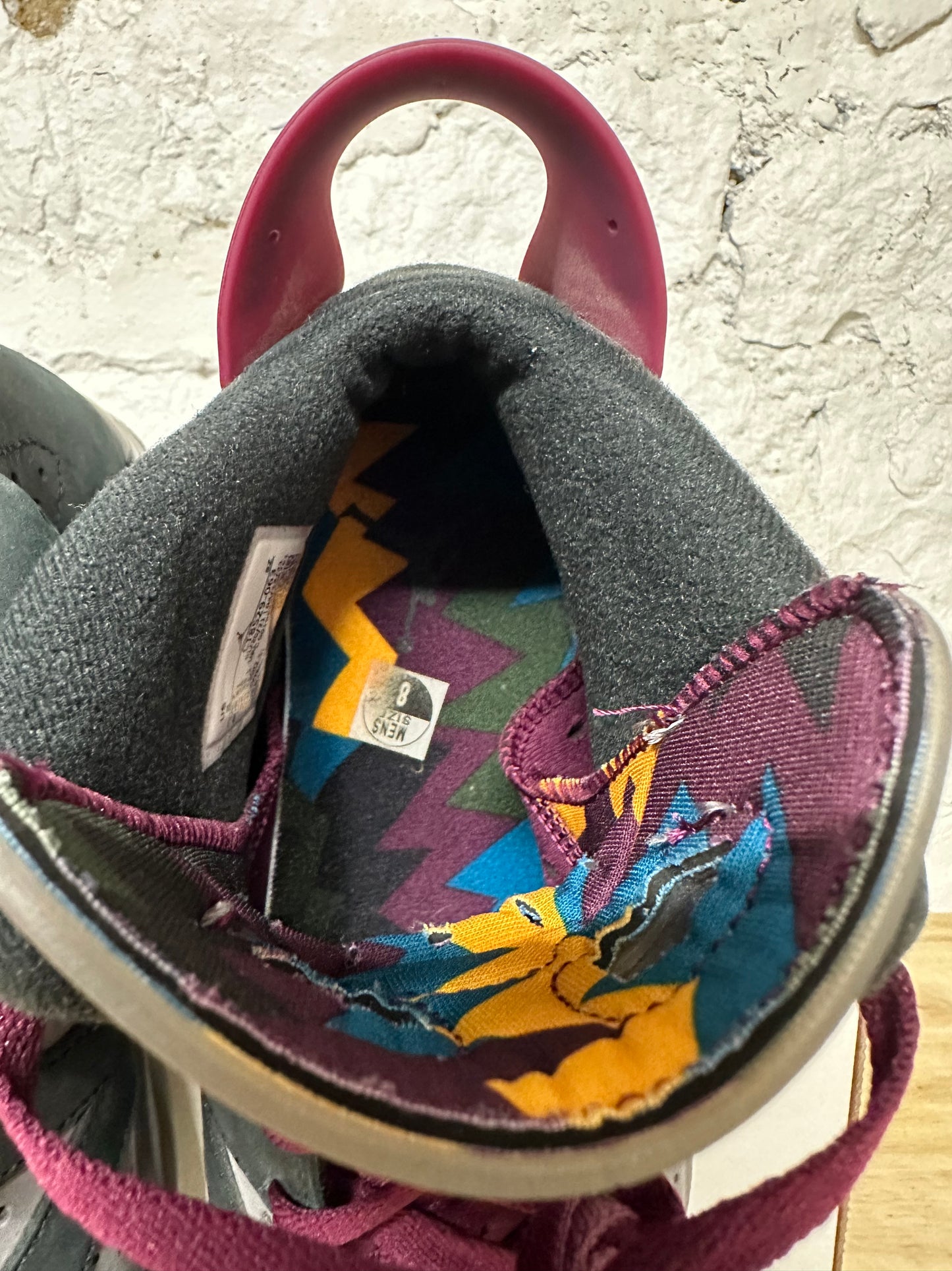 Air Jordan 6 Bordeaux Sz 8