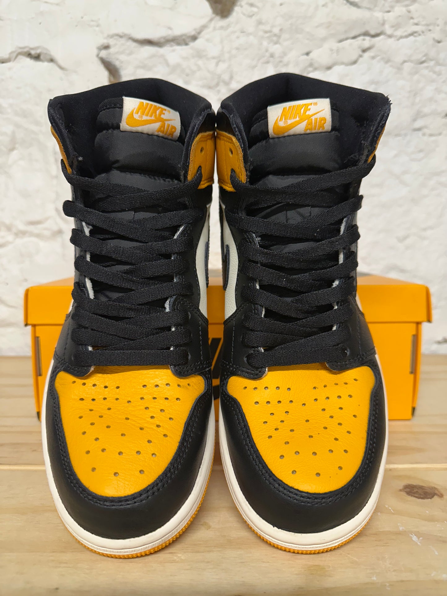 Air Jordan 1 High Taxi Sz 8