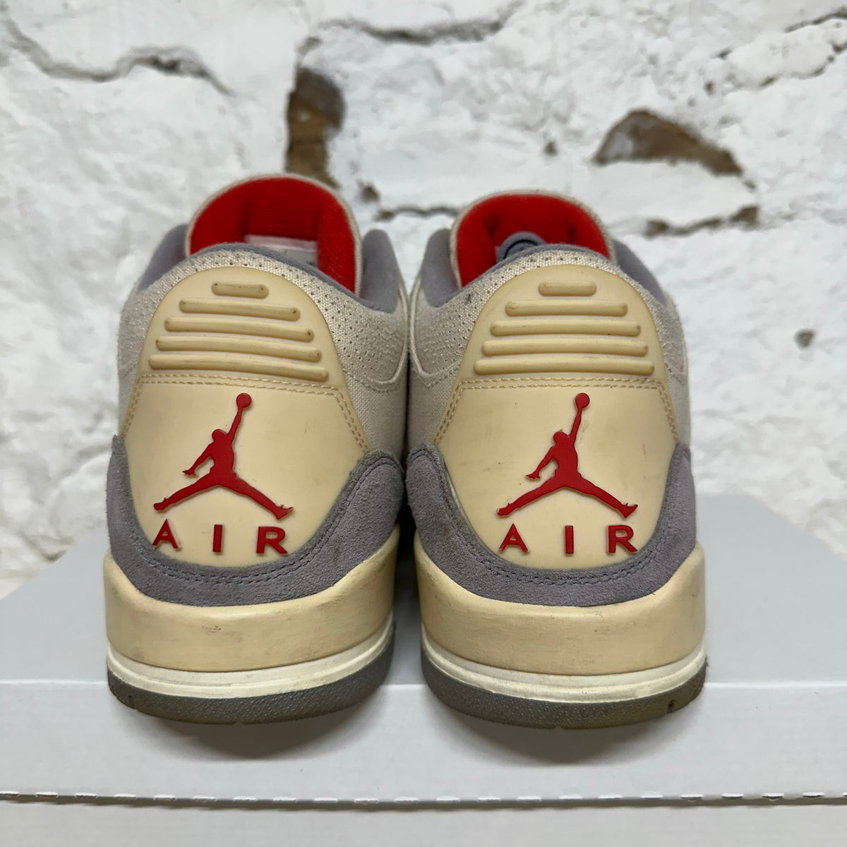 Air Jordan 3 Muslin Sz 10.5