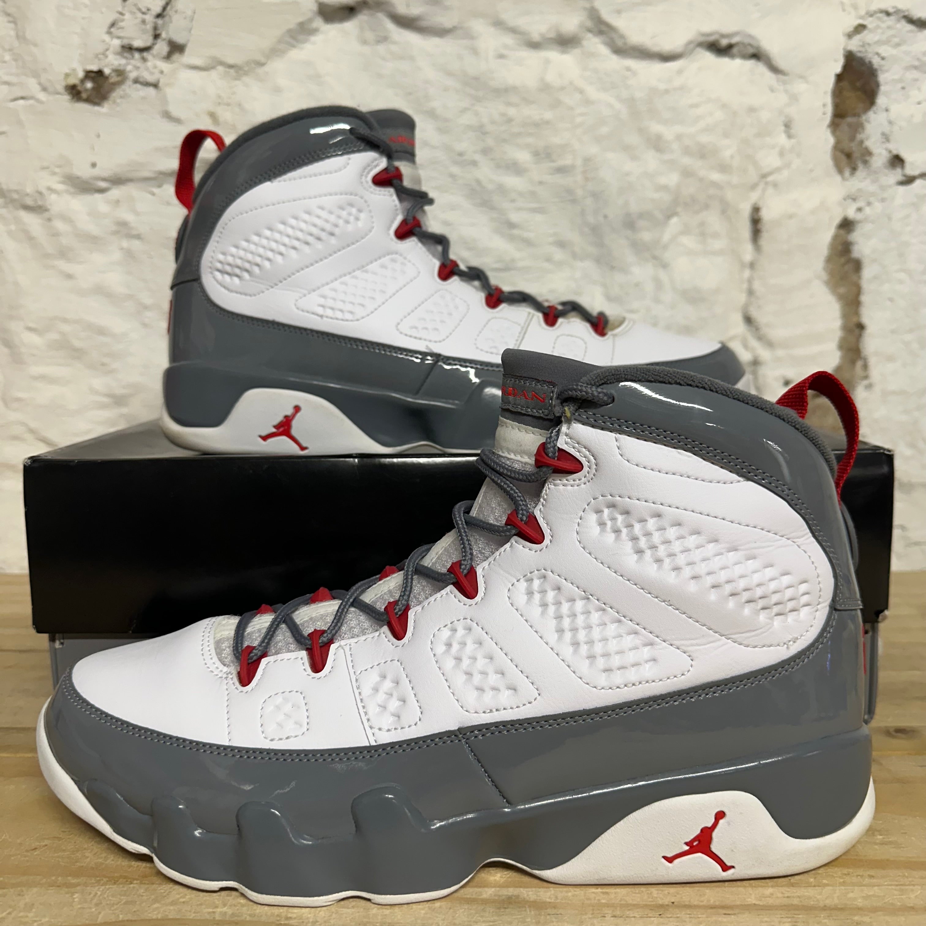 Air Jordan 9 Fire Red Sz 11.5