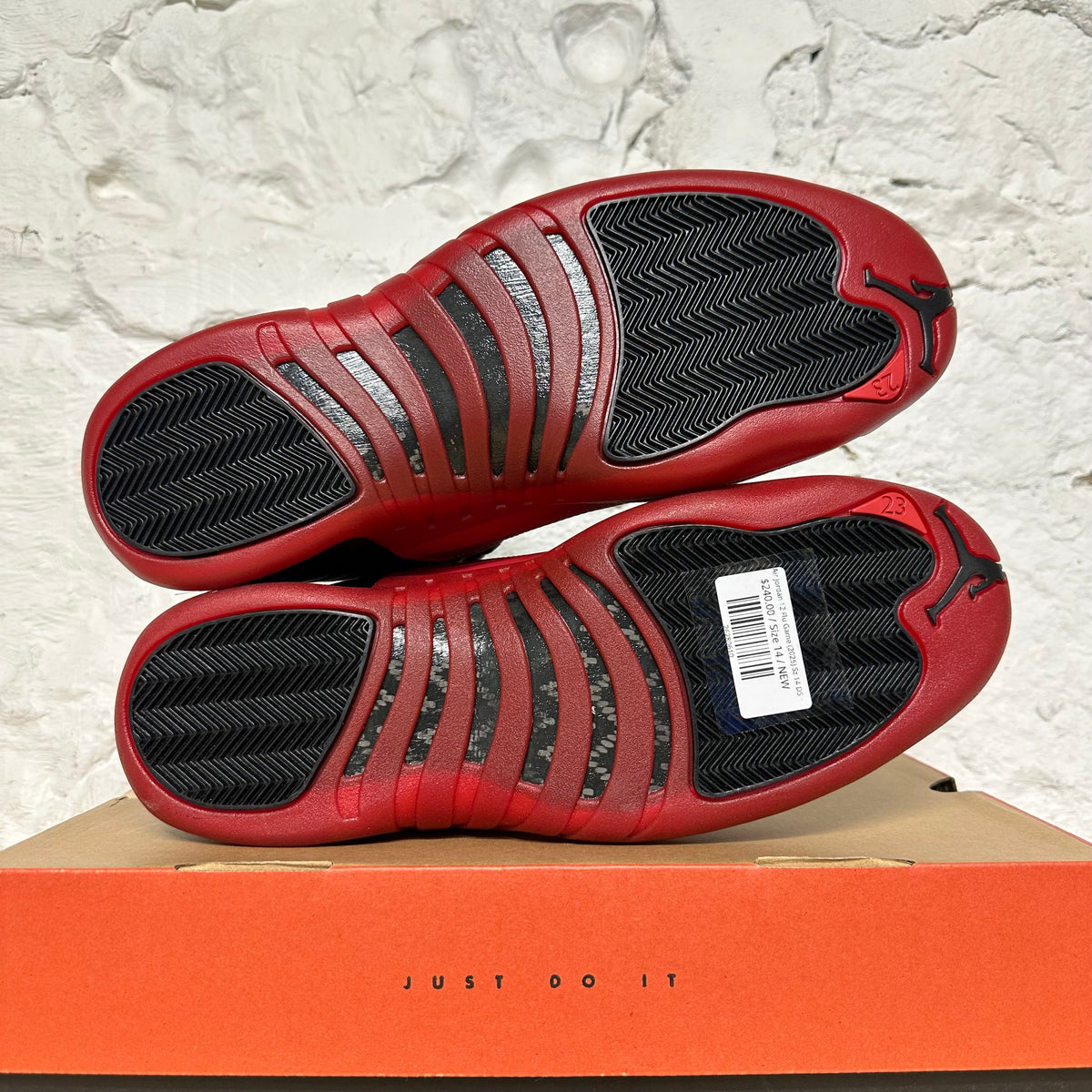 Air Jordan 12 Flu Game (2025) Sz 14 DS