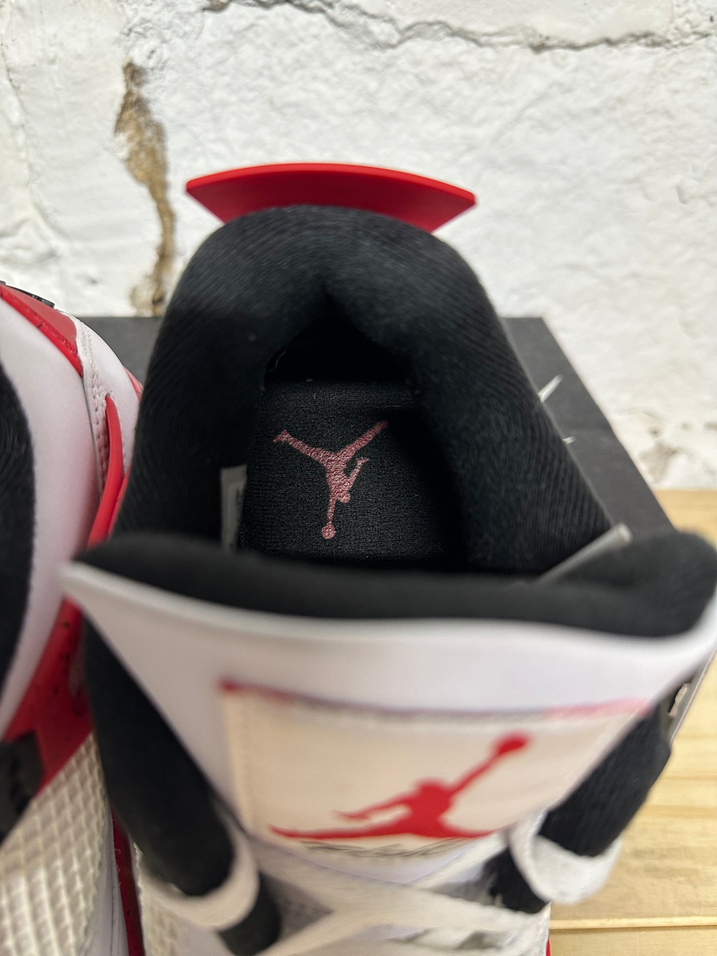 Air Jordan 4 Red Cement Sz 10.5