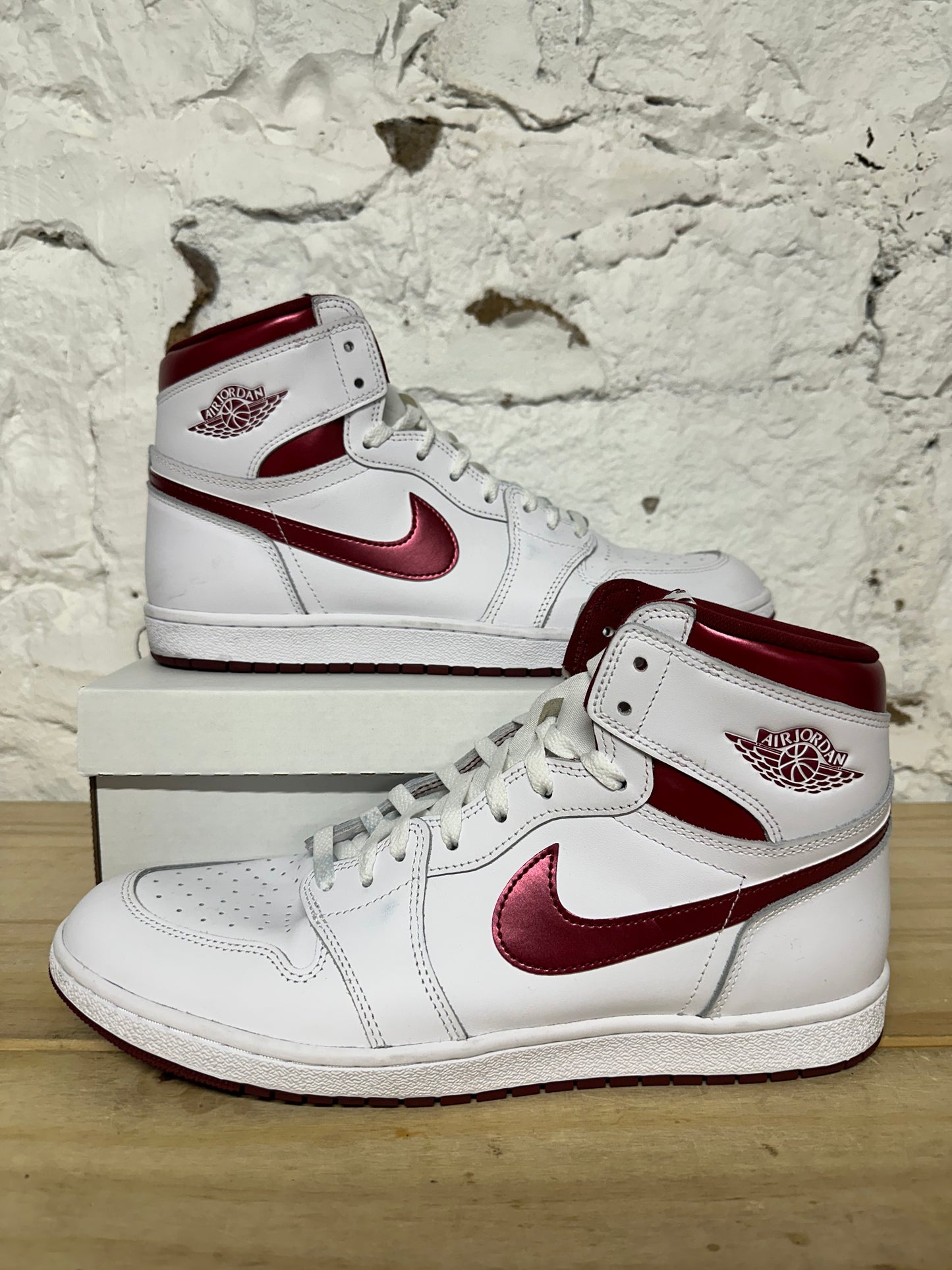 Air Jordan 1 High Metallic Burgundy Sz 14