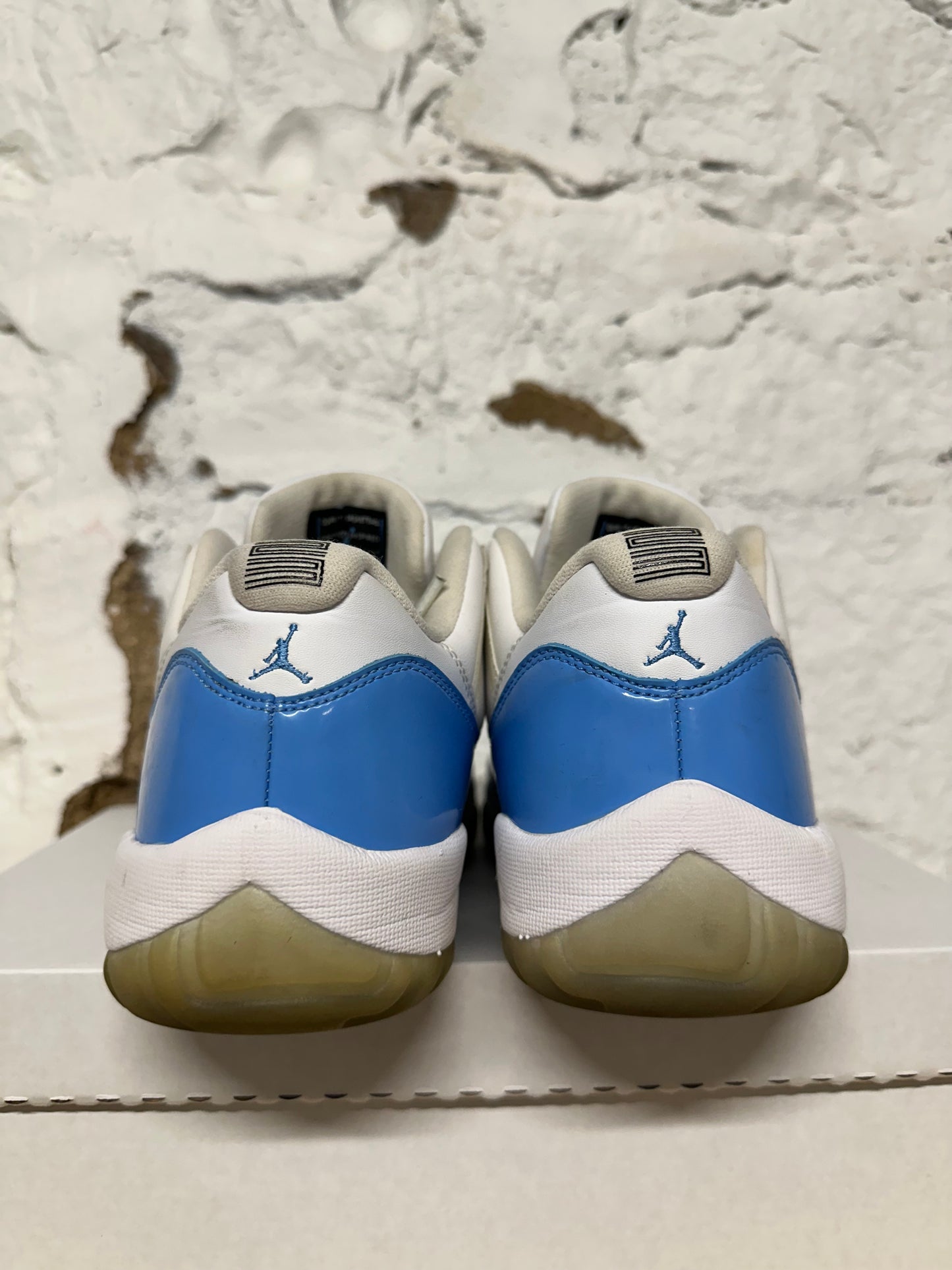 Air Jordan 11 Low UNC Sz 10.5