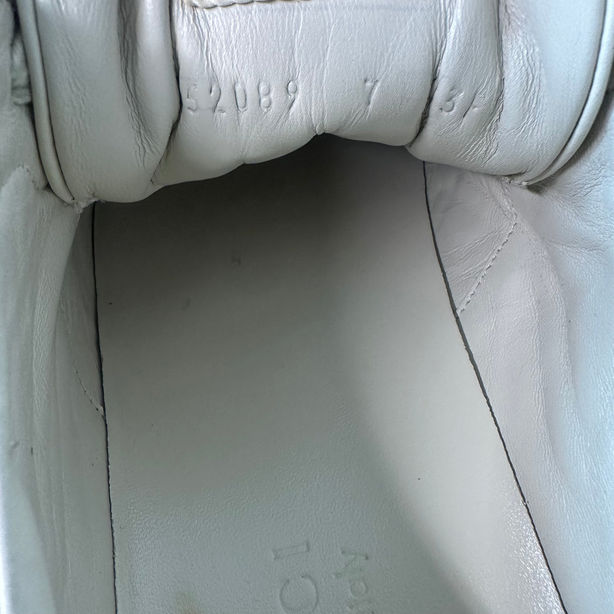 Gucci Rhyton Mouth Vintage Cream Sneaker Sz 7