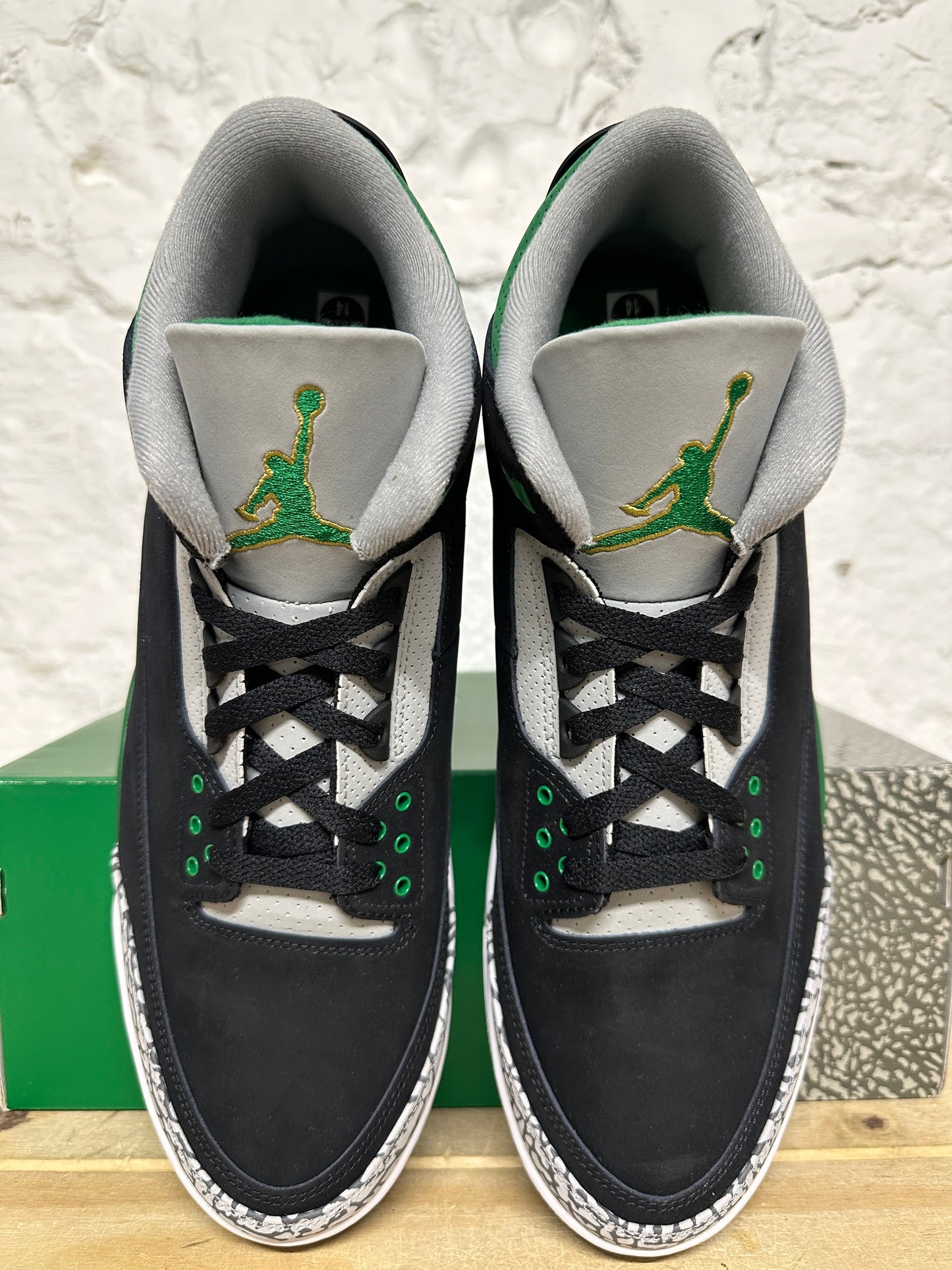 Air Jordan 3 Pine Green Sz 14 DS
