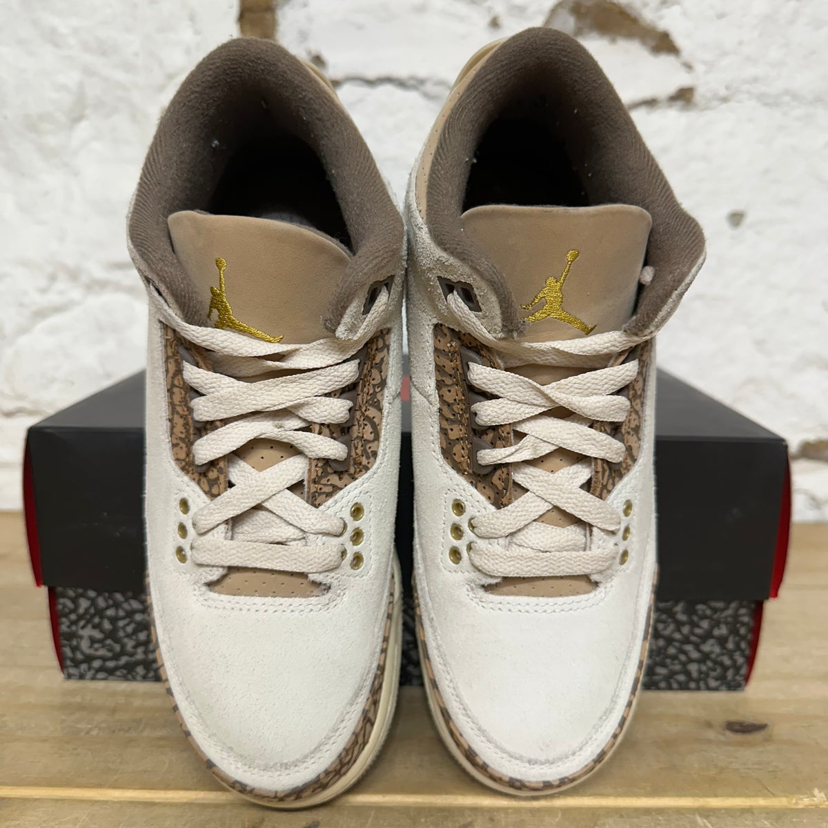 Air Jordan 3 Palomino Sz 4.5Y