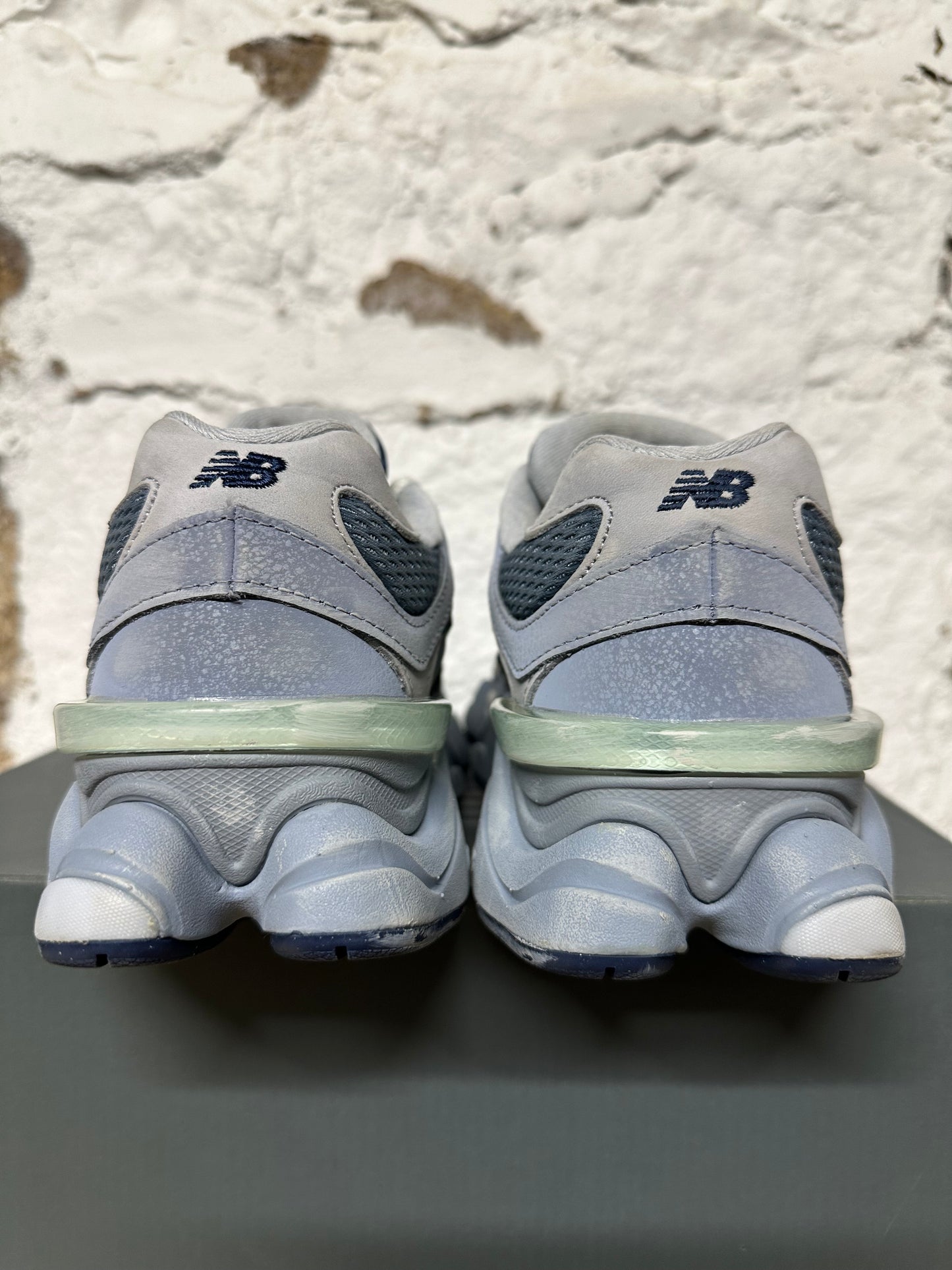 New Balance 9060 Moon Haze Sz 6.5