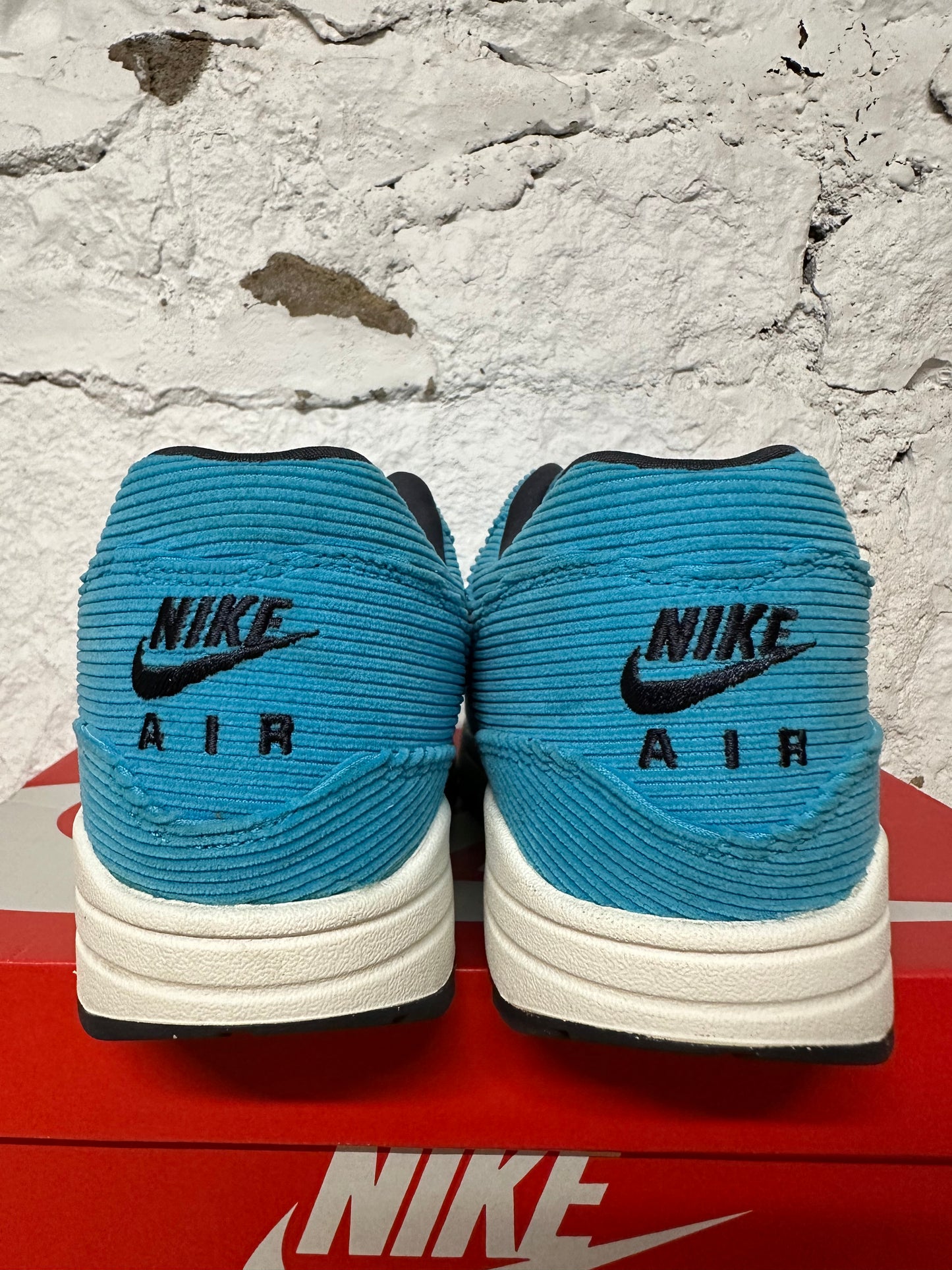 Nike Air Max 1 Corduroy Baltic Blue Sz 11