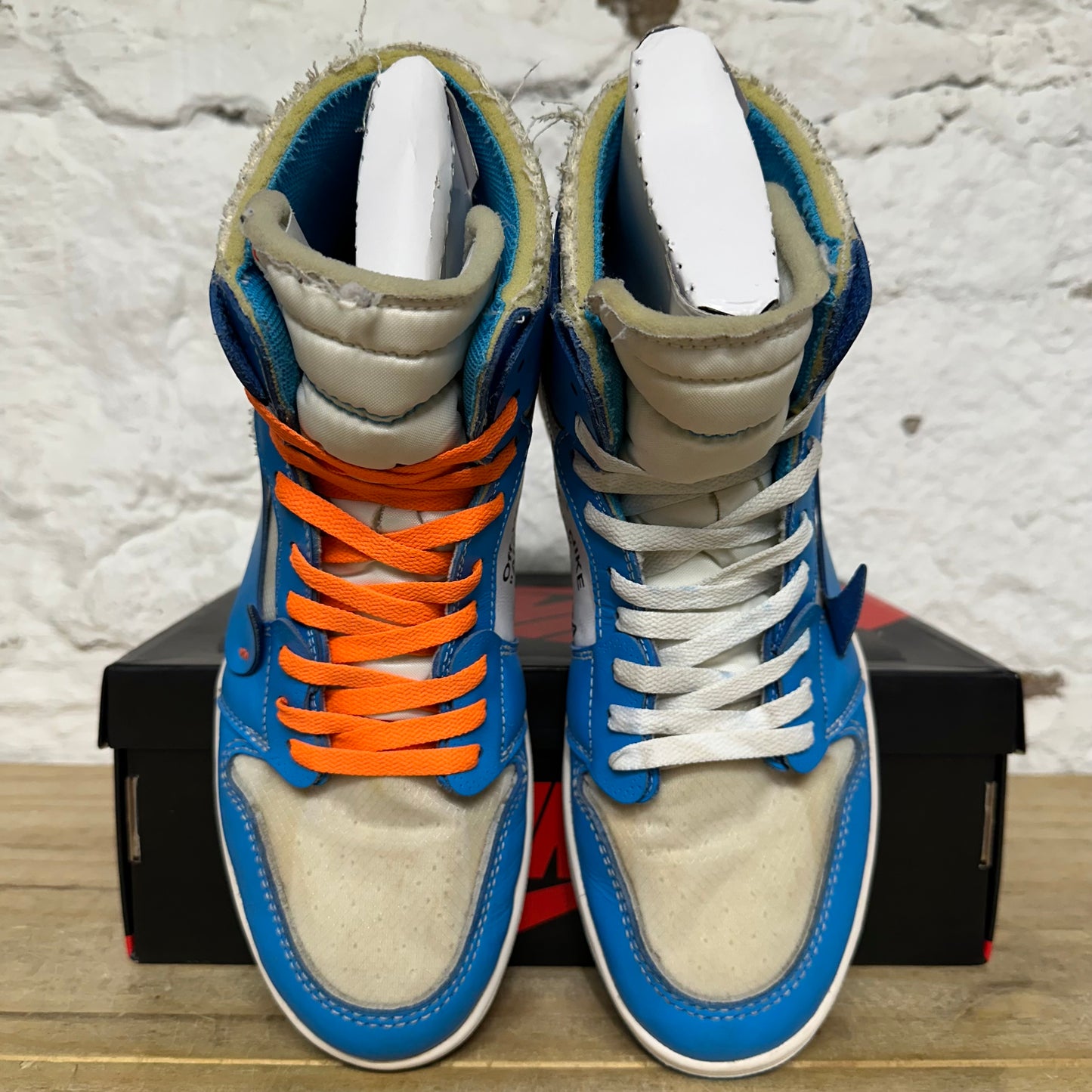 Air Jordan 1 High Off-White University Blue Sz 11.5