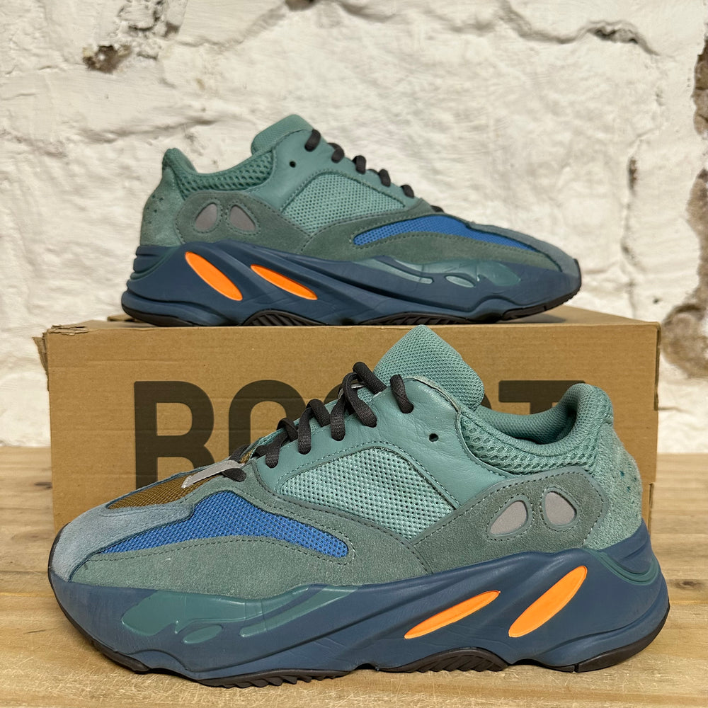 Yeezy 700 Faded Azure Sz 9