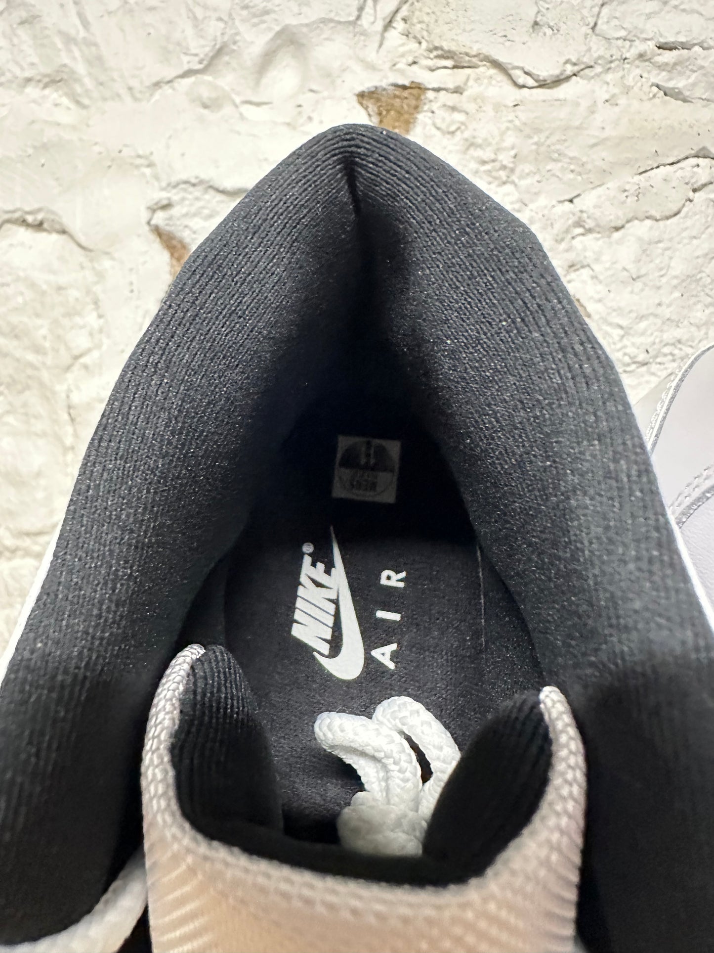 Air Jordan 11 High Legend Blue Sz 11