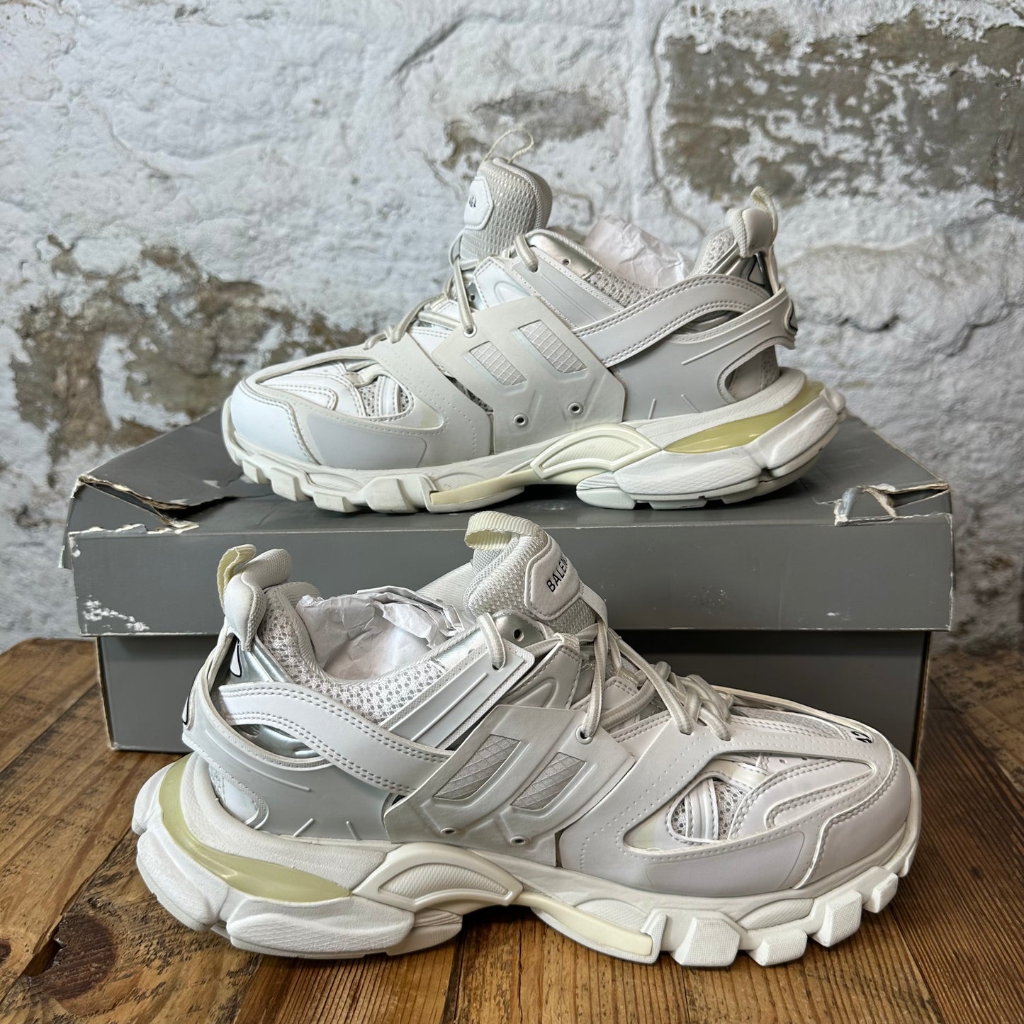 Balenciaga Track Runner Triple White Sneaker Sz 9 (42)