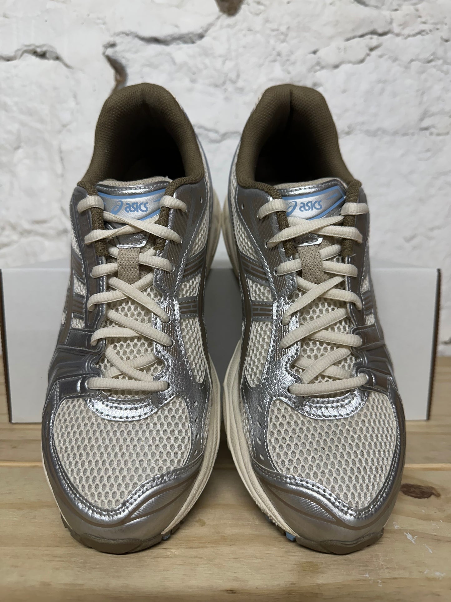 Asics Gel-Kayano 14 Cream Pepper Sz 8.5 (10W)