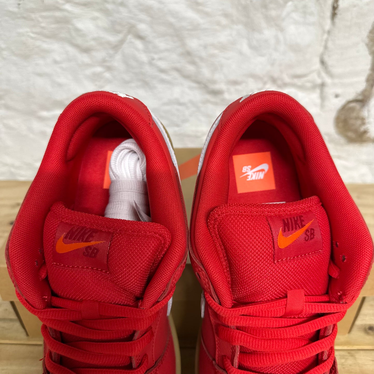 Nike SB Dunk Low University Red Sz 9 DS