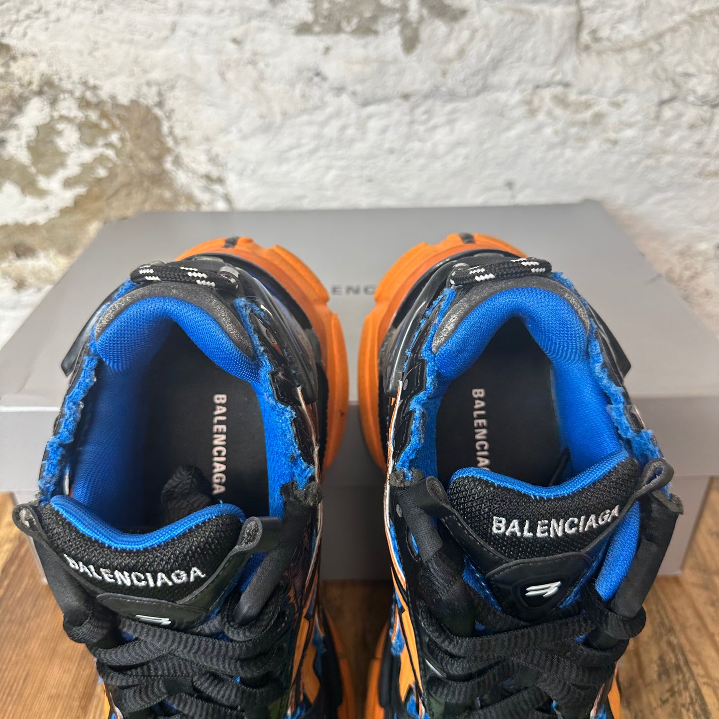 Balenciaga Runner Black Orange Blue Sneaker Sz 6.5 (39)